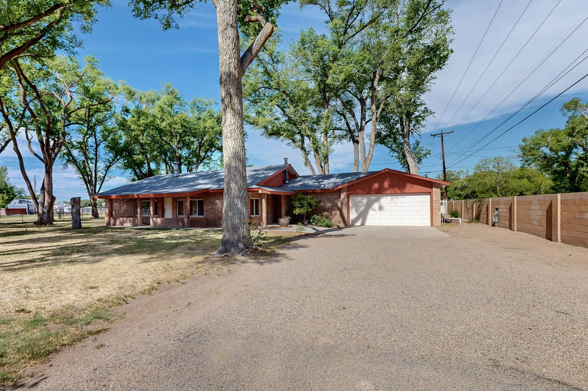 2215 Margaret Drive, Bosque Farms, New Mexico image 4