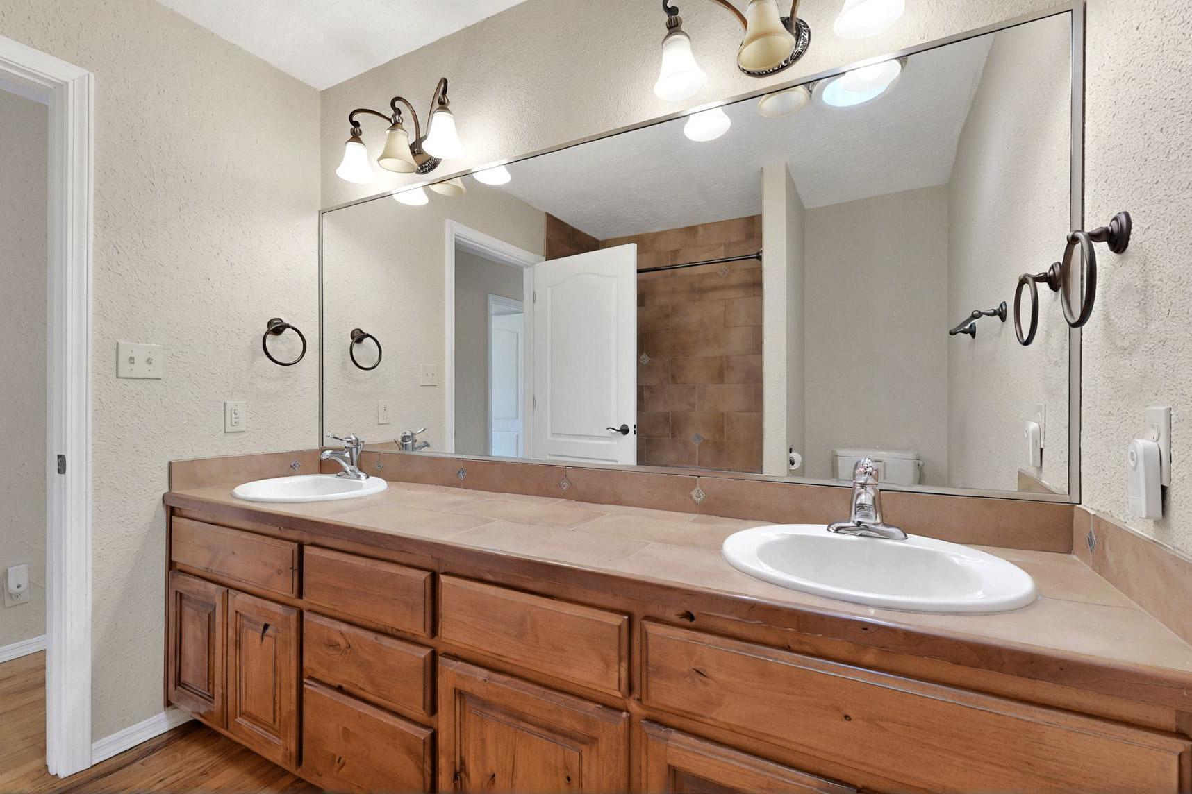 2215 Margaret Drive, Bosque Farms, New Mexico image 36