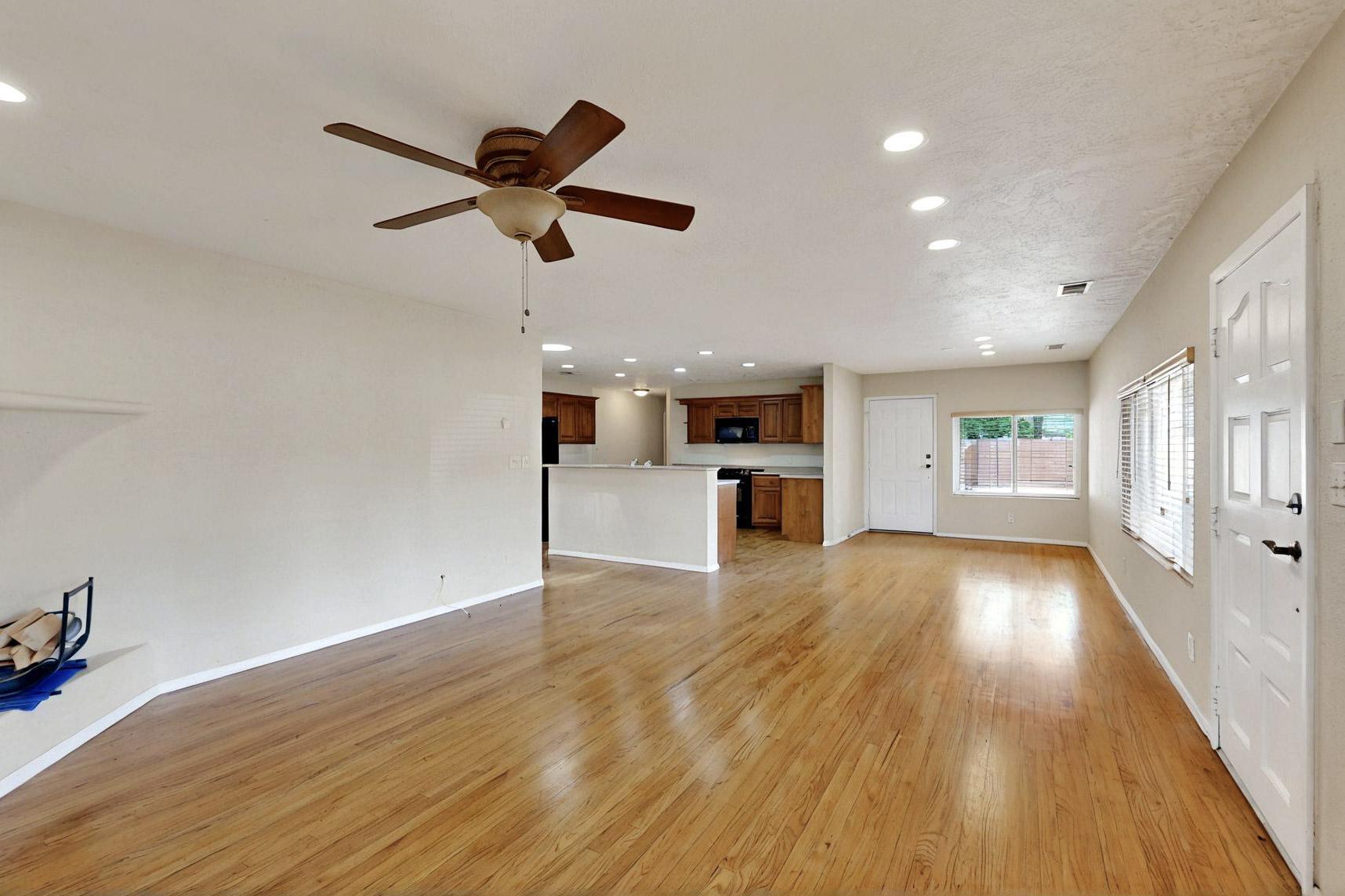 2215 Margaret Drive, Bosque Farms, New Mexico image 10