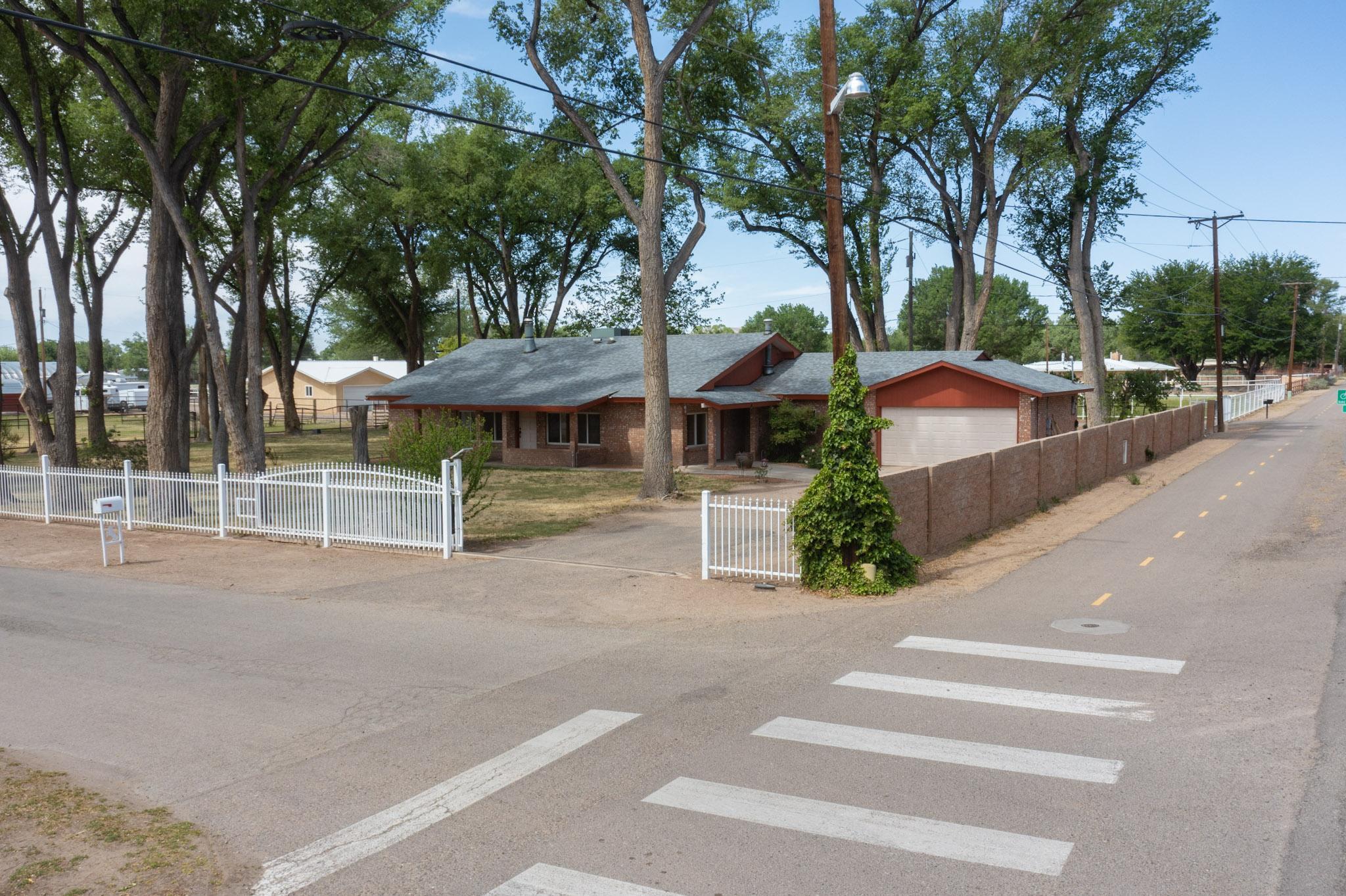 2215 Margaret Drive, Bosque Farms, New Mexico image 46