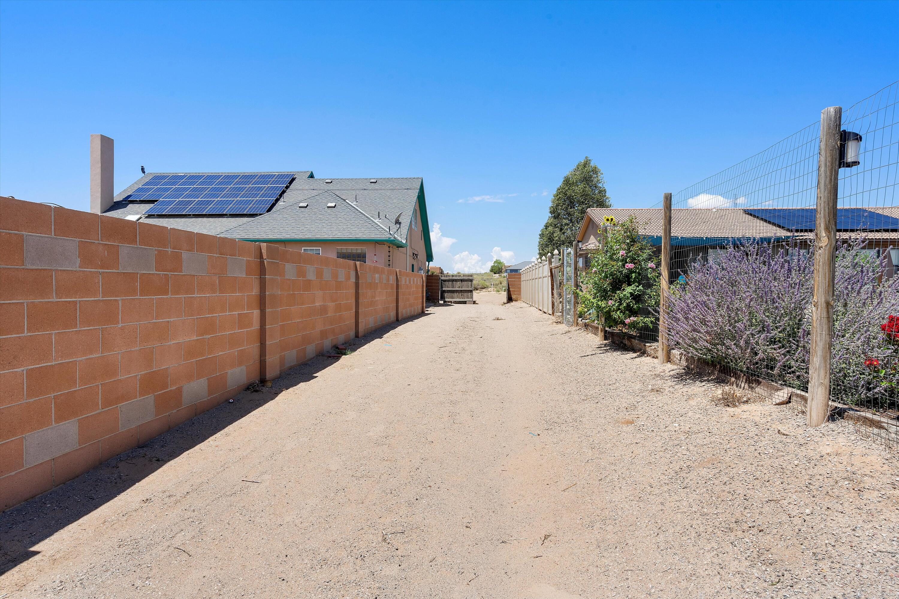 812 4th Street, Rio Rancho, New Mexico image 40