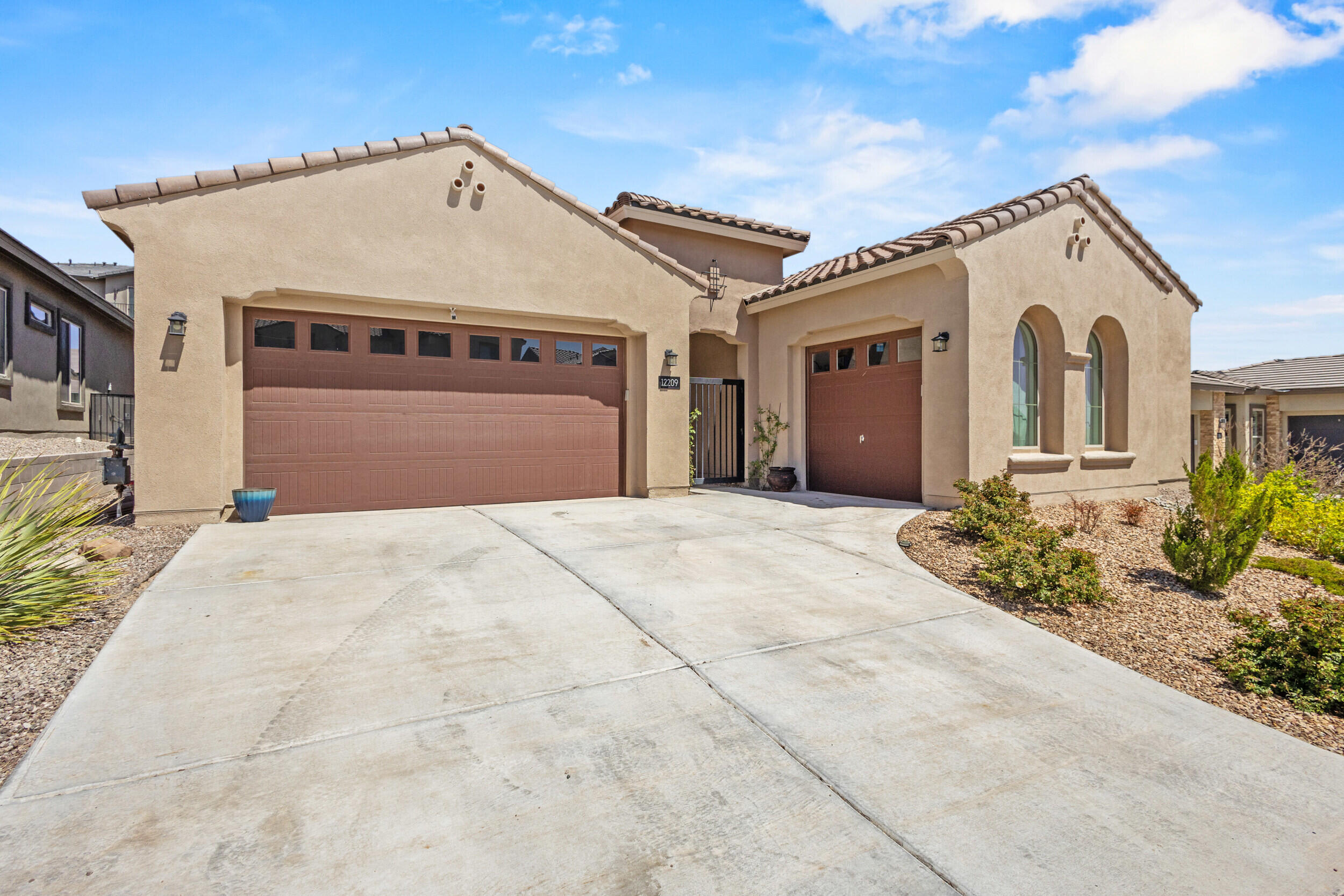 12209 Bear Valley Lane, Albuquerque, New Mexico image 2