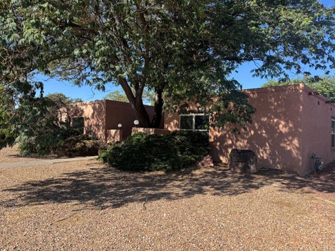 Photo of 2705 La Charles Drive NE, Albuquerque, NM 87112 (MLS # 1109855)