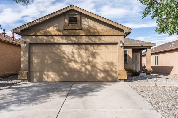 3812 CLEAR CREEK RD NE, RIO RANCHO, NM 87144 - Image cb2f4f5fe13c609f16feffd646bbbfd4/1578549390