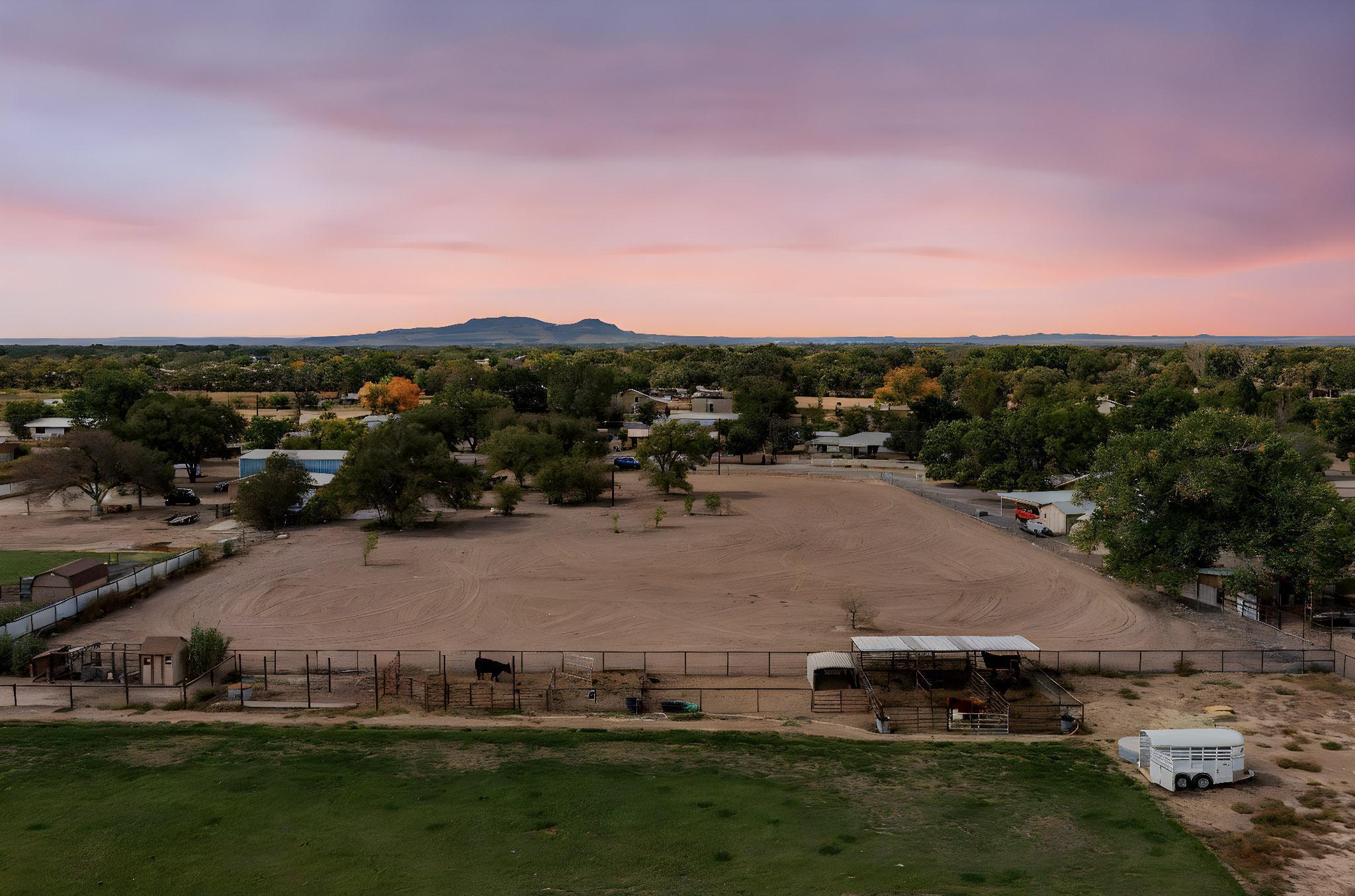 4 Palomas Road, Los Lunas, New Mexico image 1