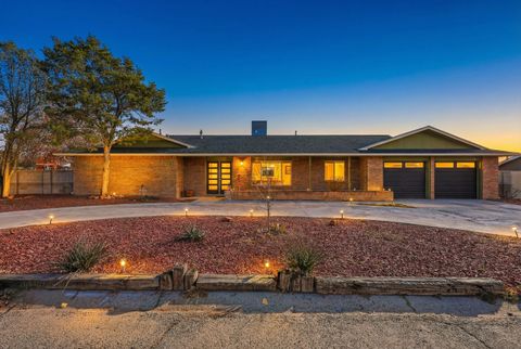 Homes For Sale - 321 Hillandale Avenue<br/> Rio Communities, NM 87002