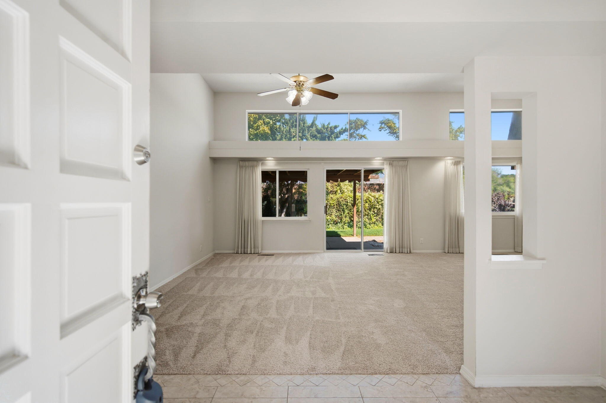 913 Santa Ana Avenue SE