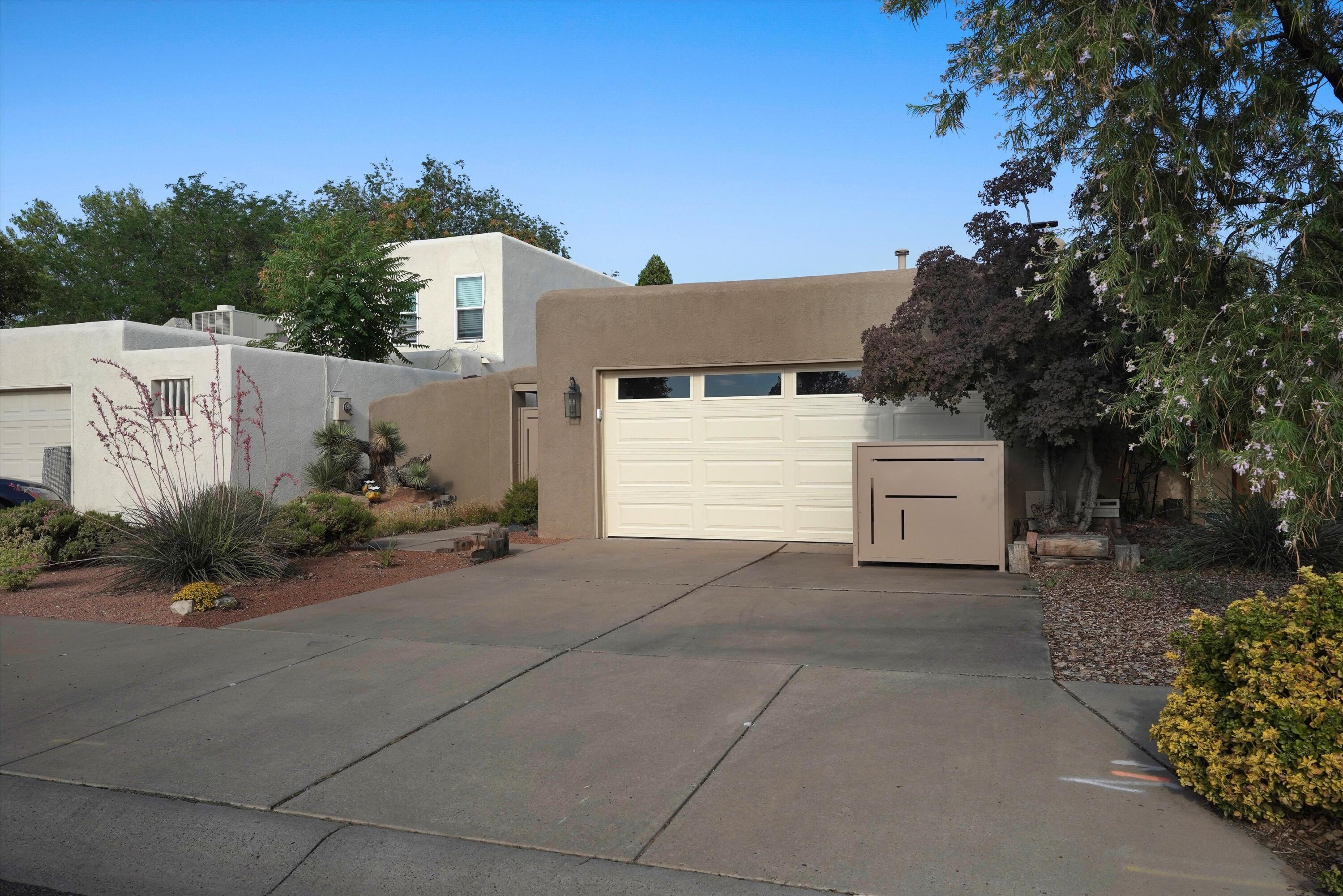 5227 Saratoga Drive NW
