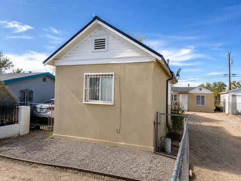 Photo of 1709 Walter Street SE, Albuquerque, NM 87102 (MLS # 1108825)