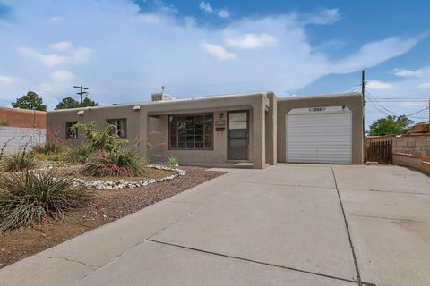 Homes For Sale - 8026 Aspen Avenue<br/> Albuquerque, NM 87110