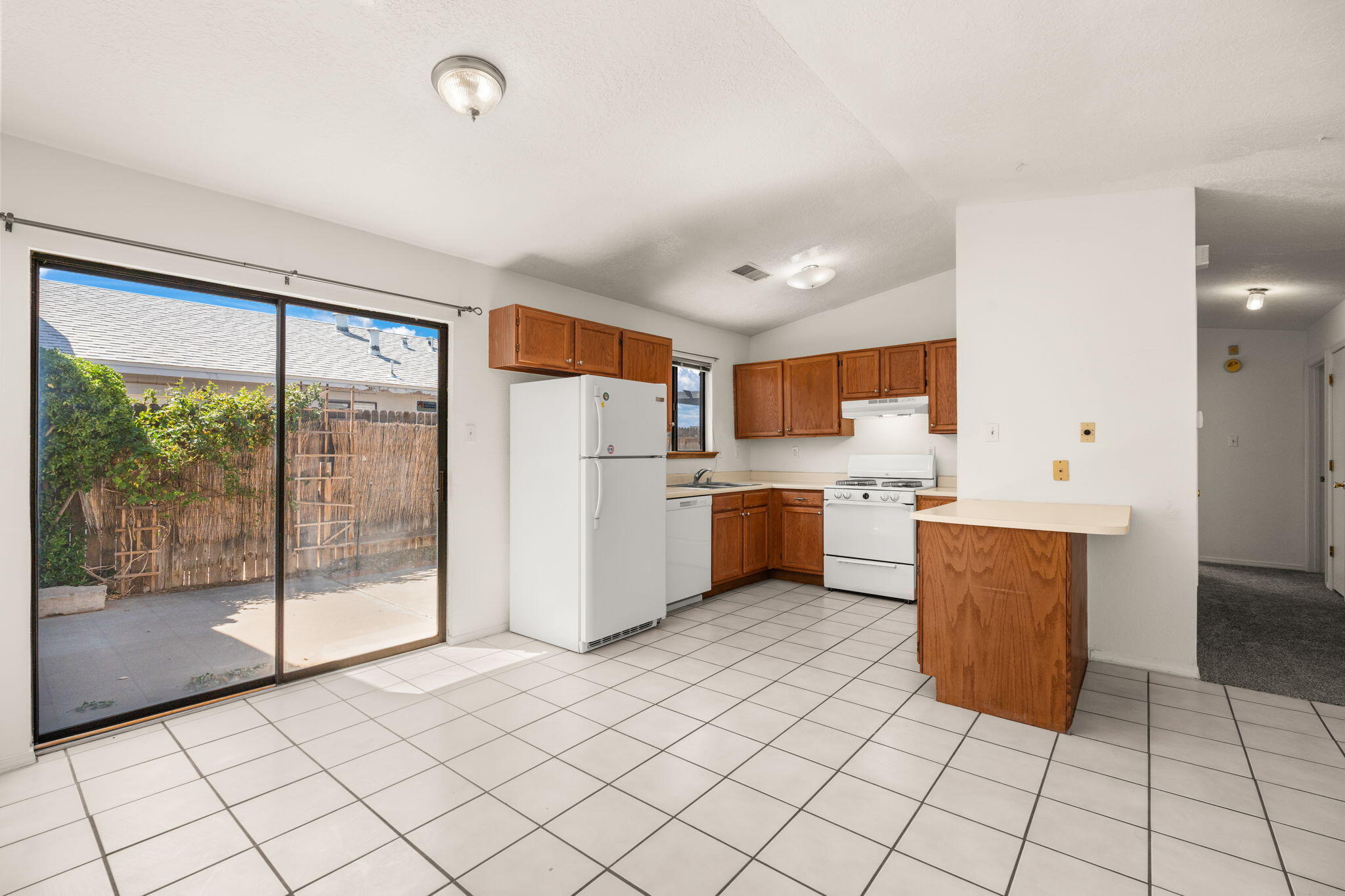 1905 Gomez Drive, Los Lunas, New Mexico image 7