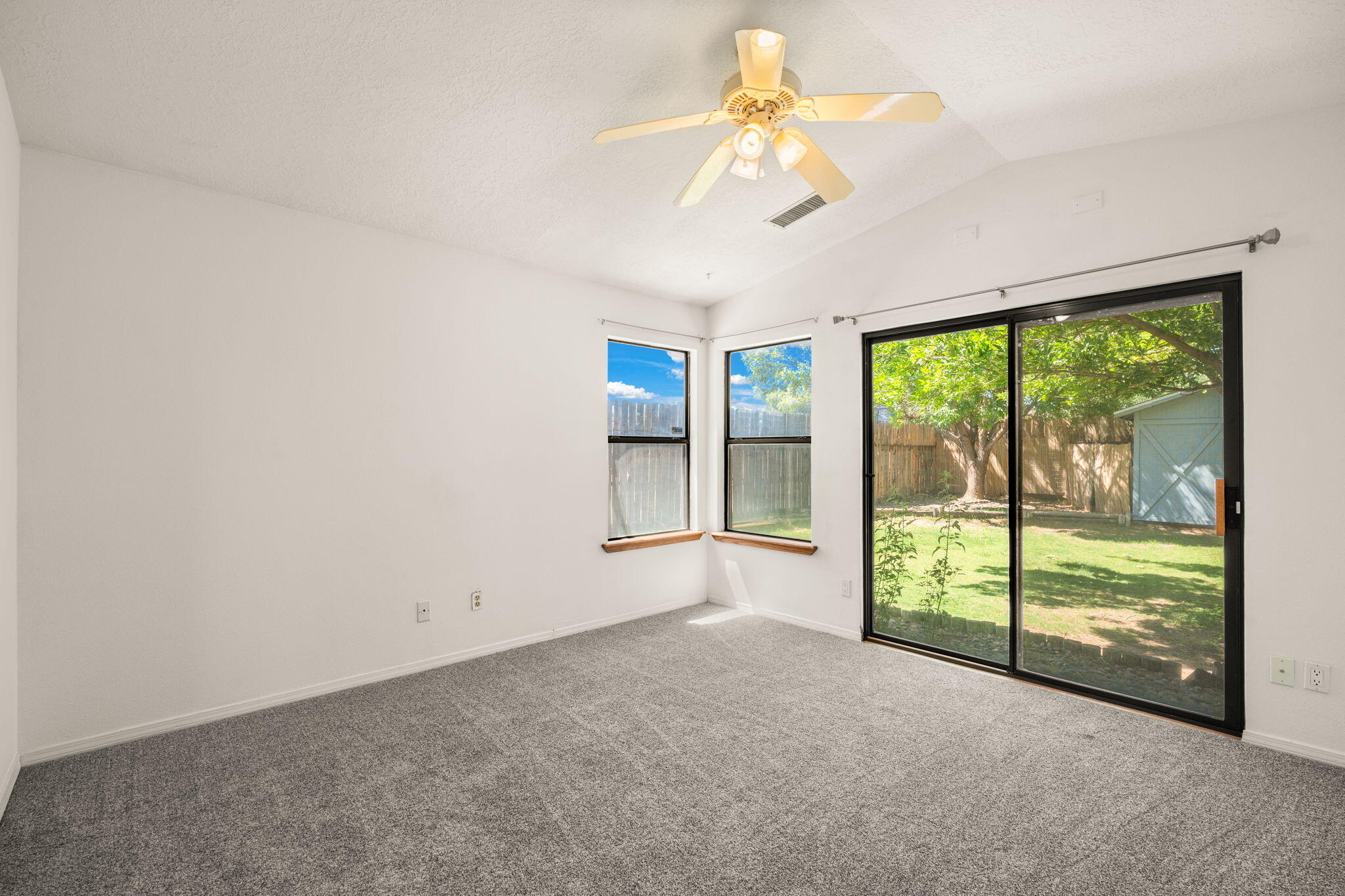 1905 Gomez Drive, Los Lunas, New Mexico image 14
