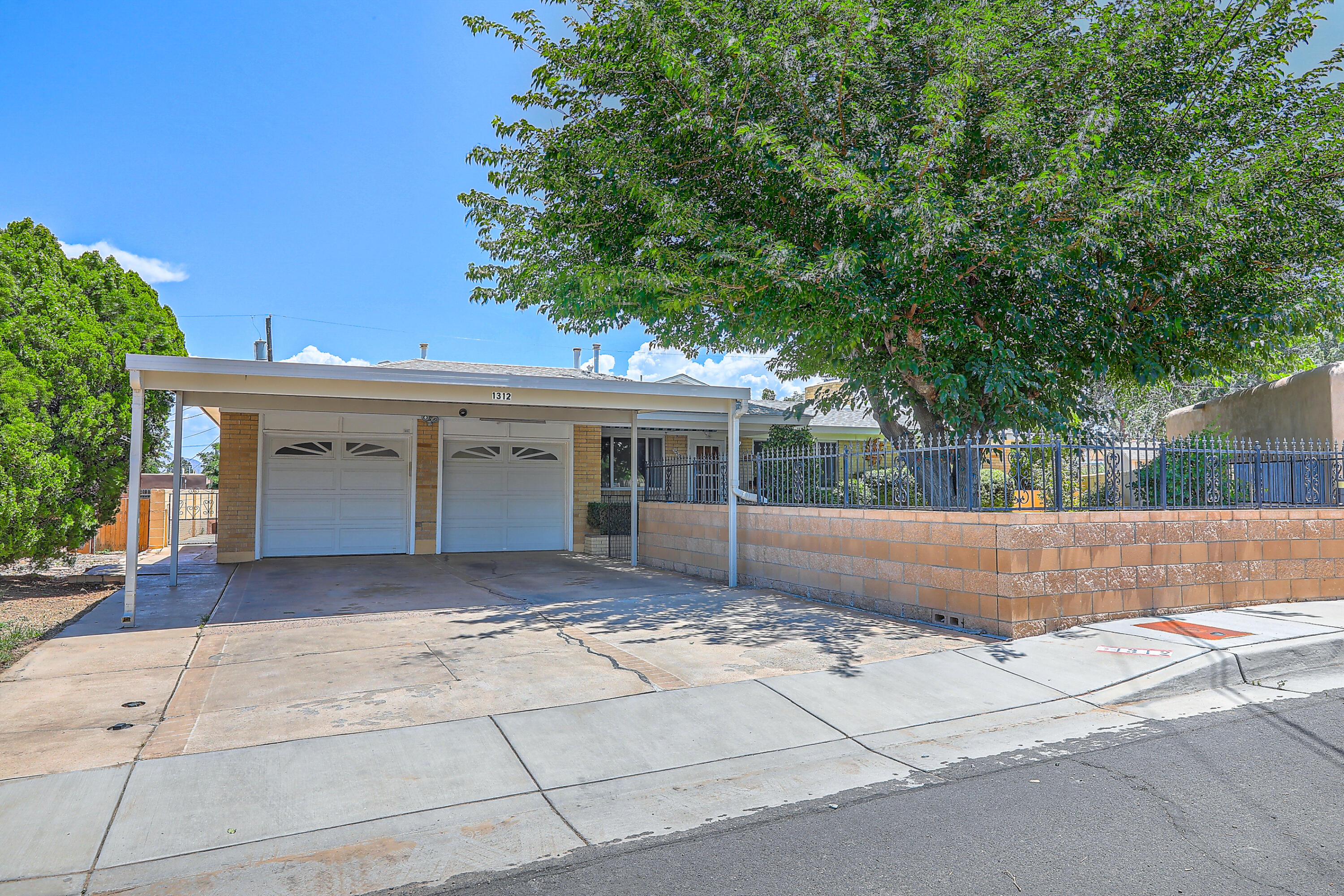 View Albuquerque, NM 87108 house