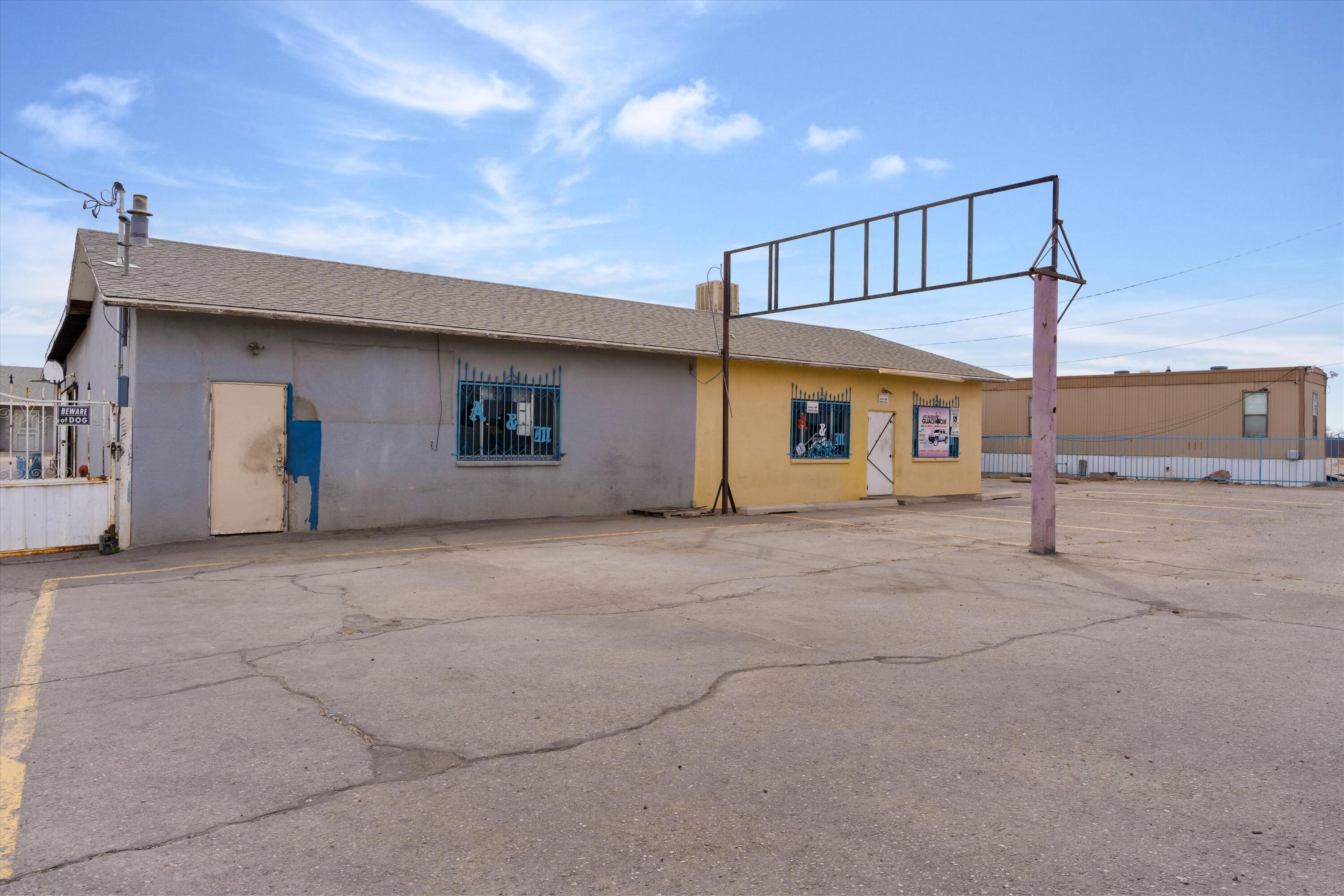 2528 Coors Boulevard SW