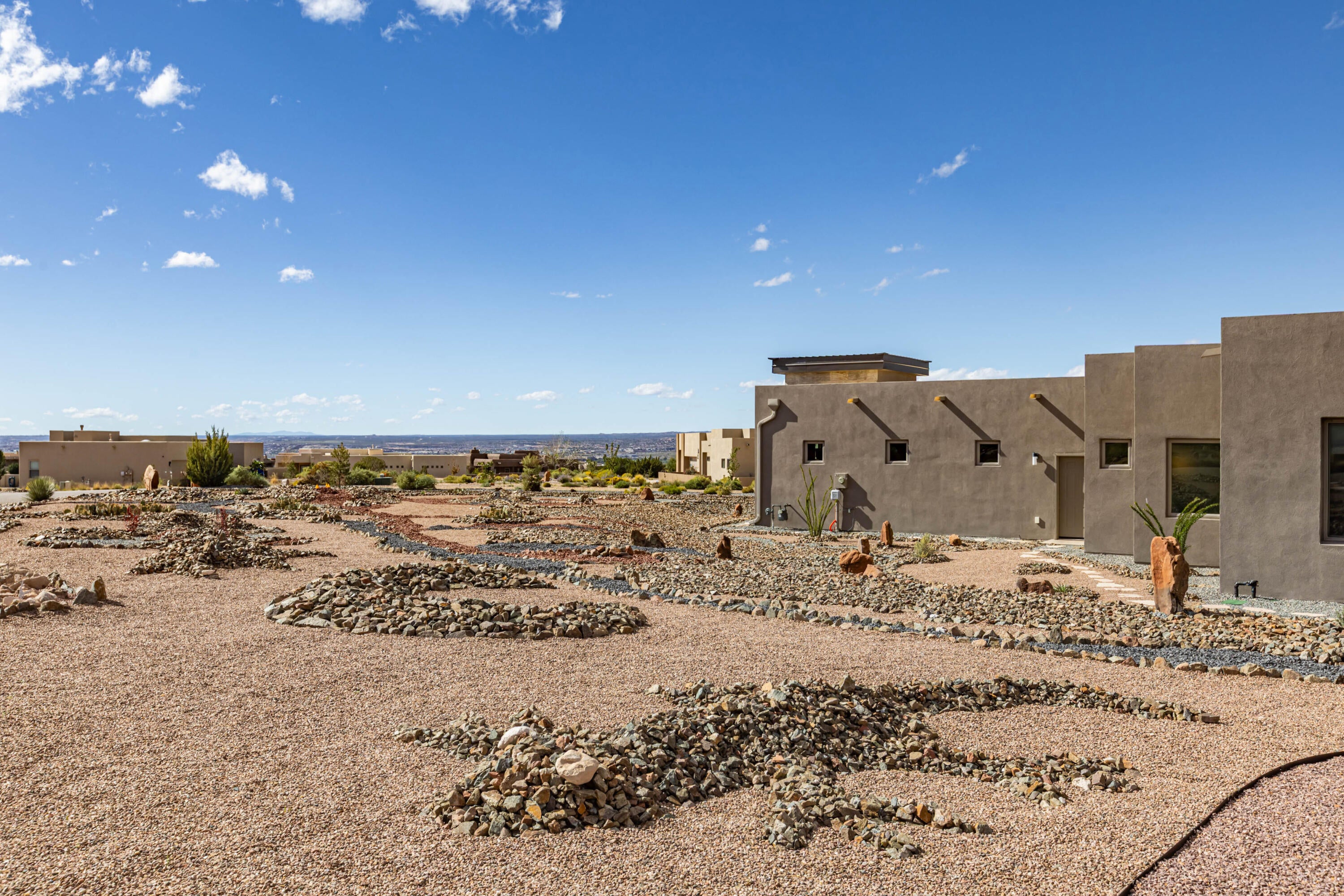 4 Mimbres Court