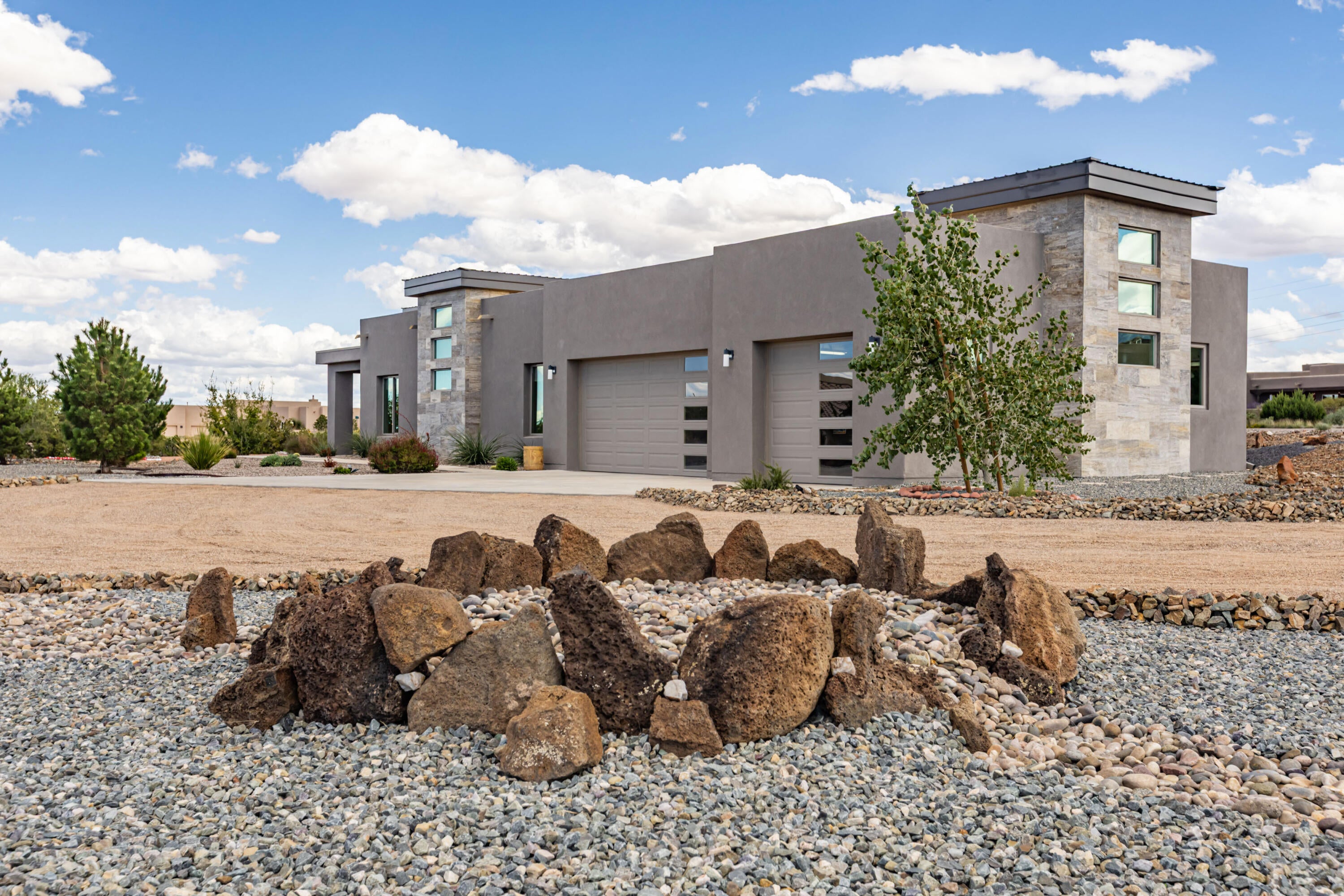 4 Mimbres Court