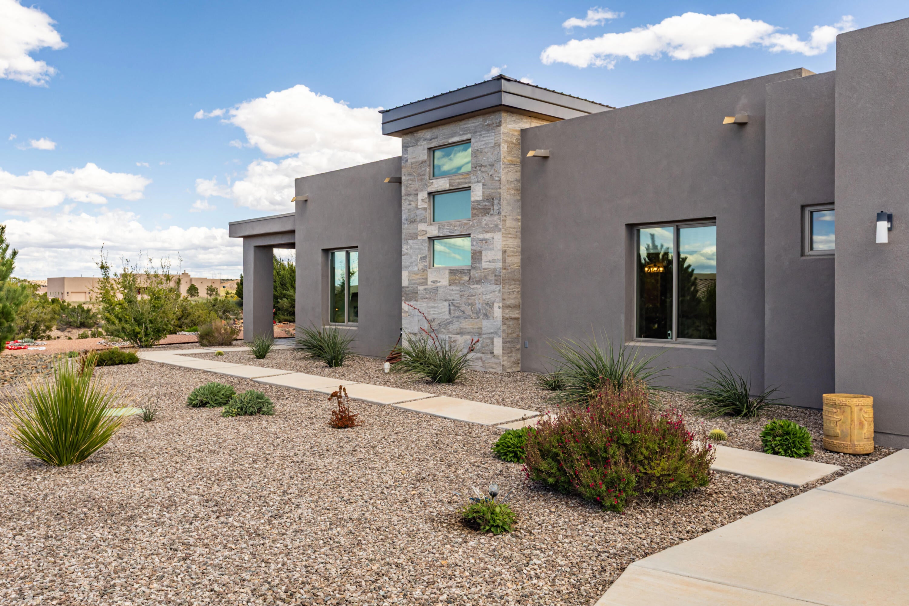 4 Mimbres Court