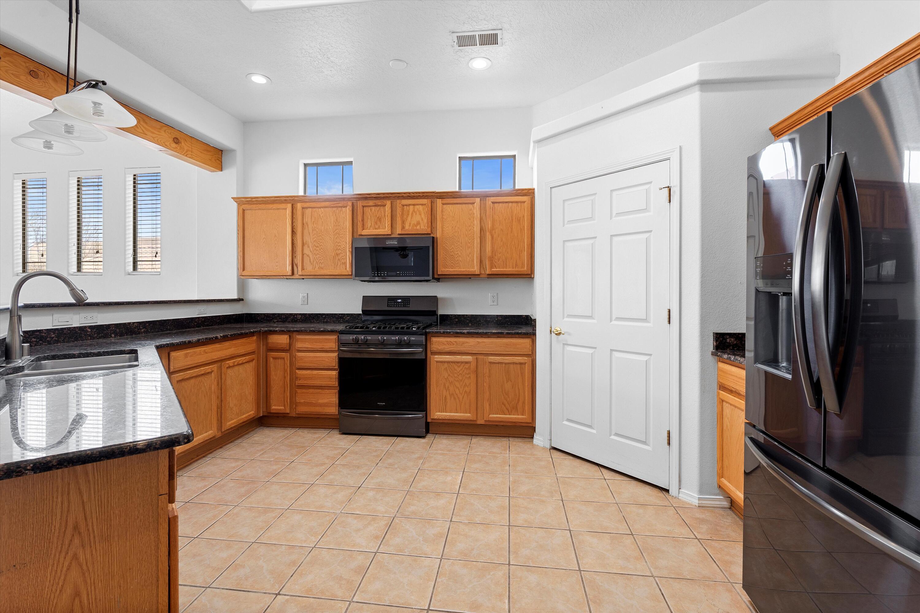 1523 White Pine Drive, Rio Rancho, New Mexico image 13