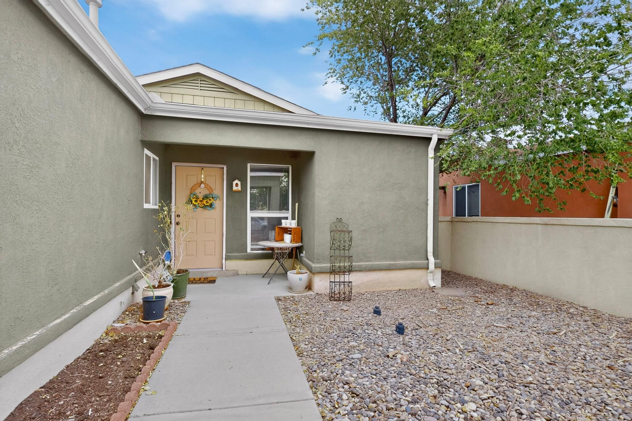 2153 High Desert Circle NE