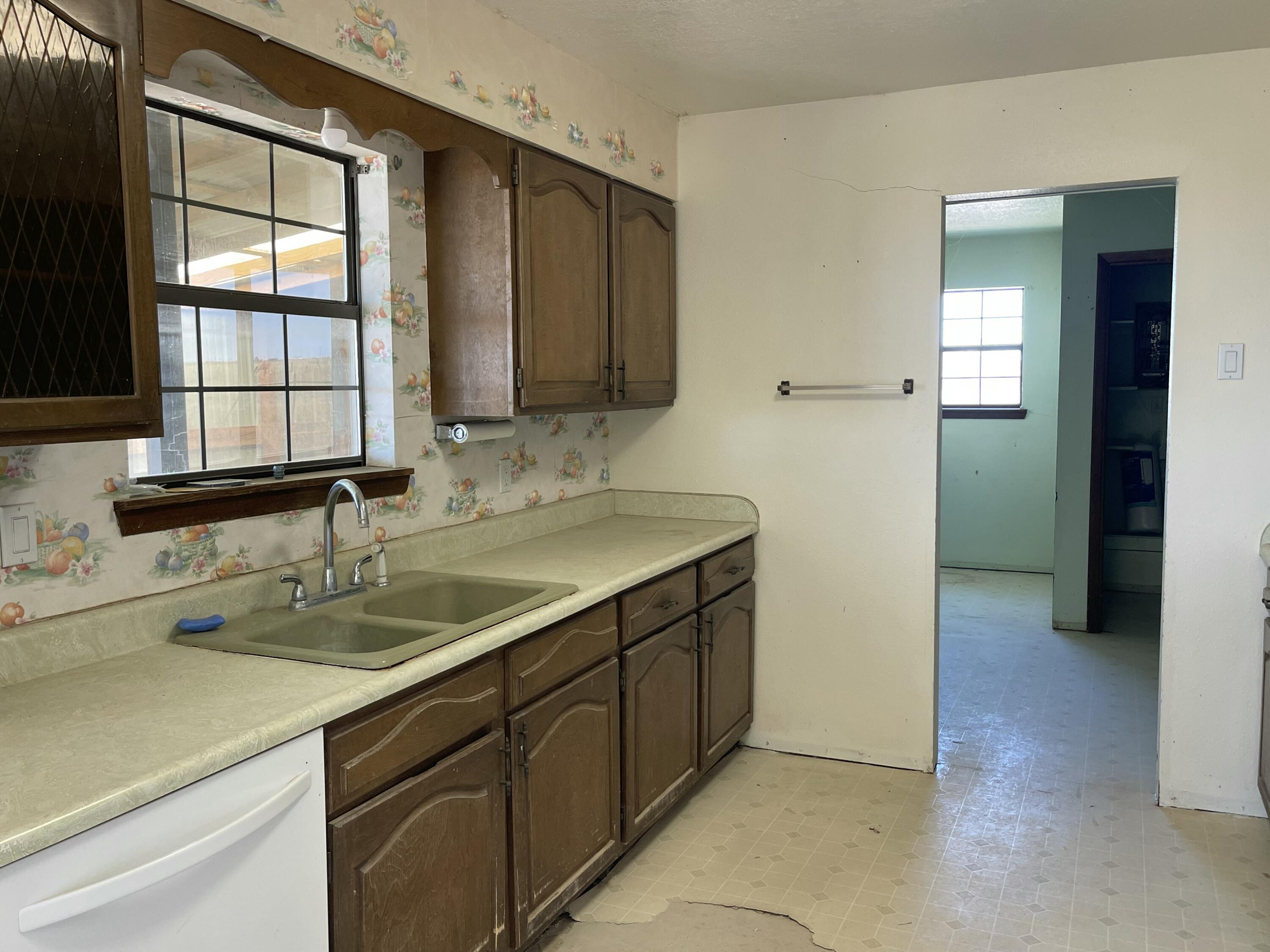 715 N Walker Street, Estancia, New Mexico image 16
