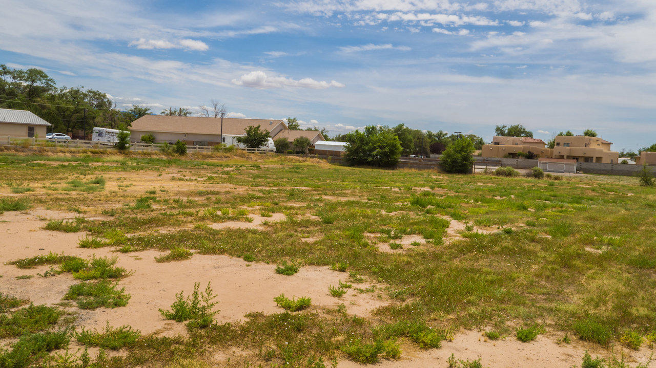 Taylor Road, Los Lunas, New Mexico image 6