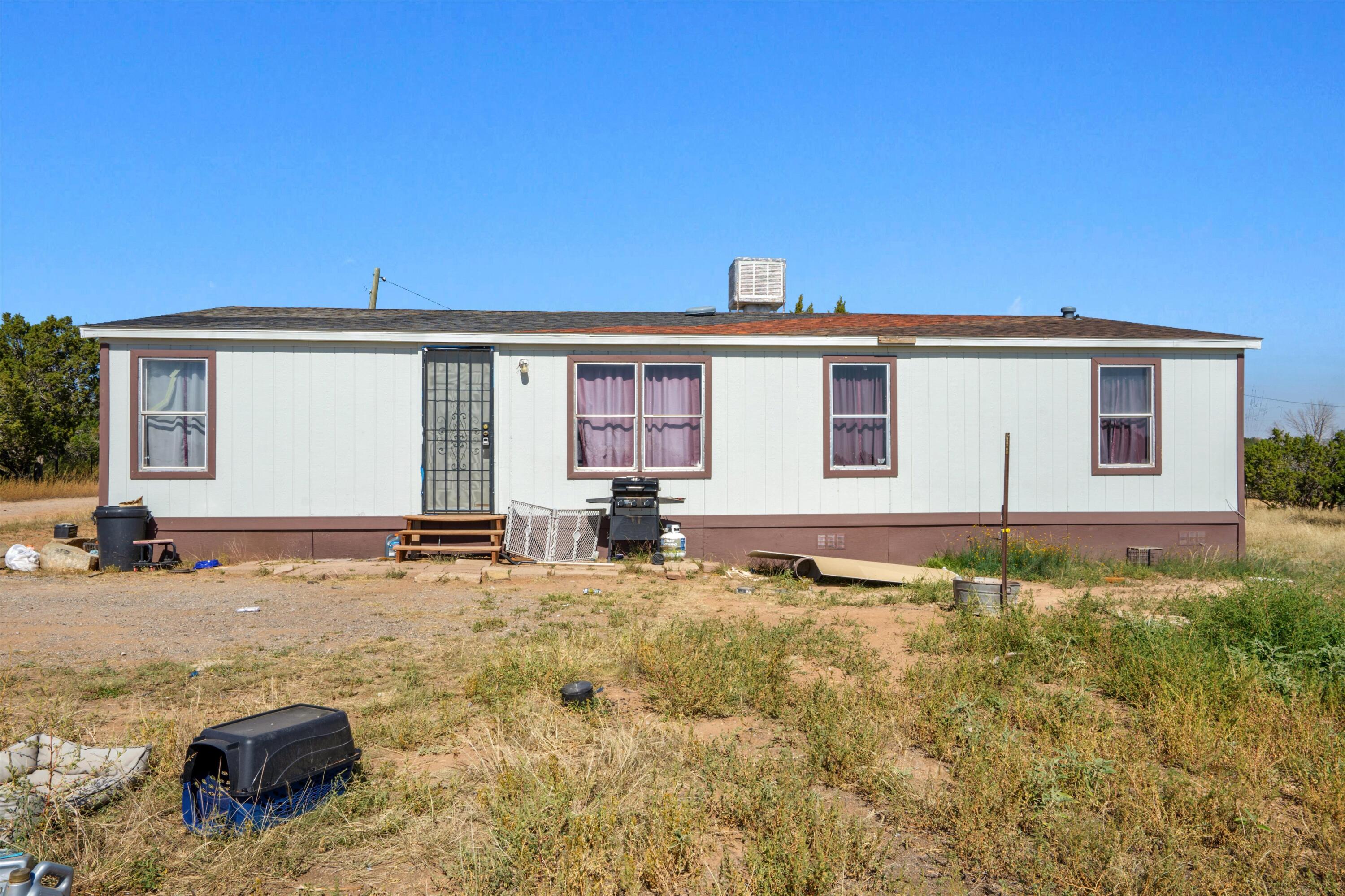 8 White Dove Court, Moriarty, New Mexico image 1