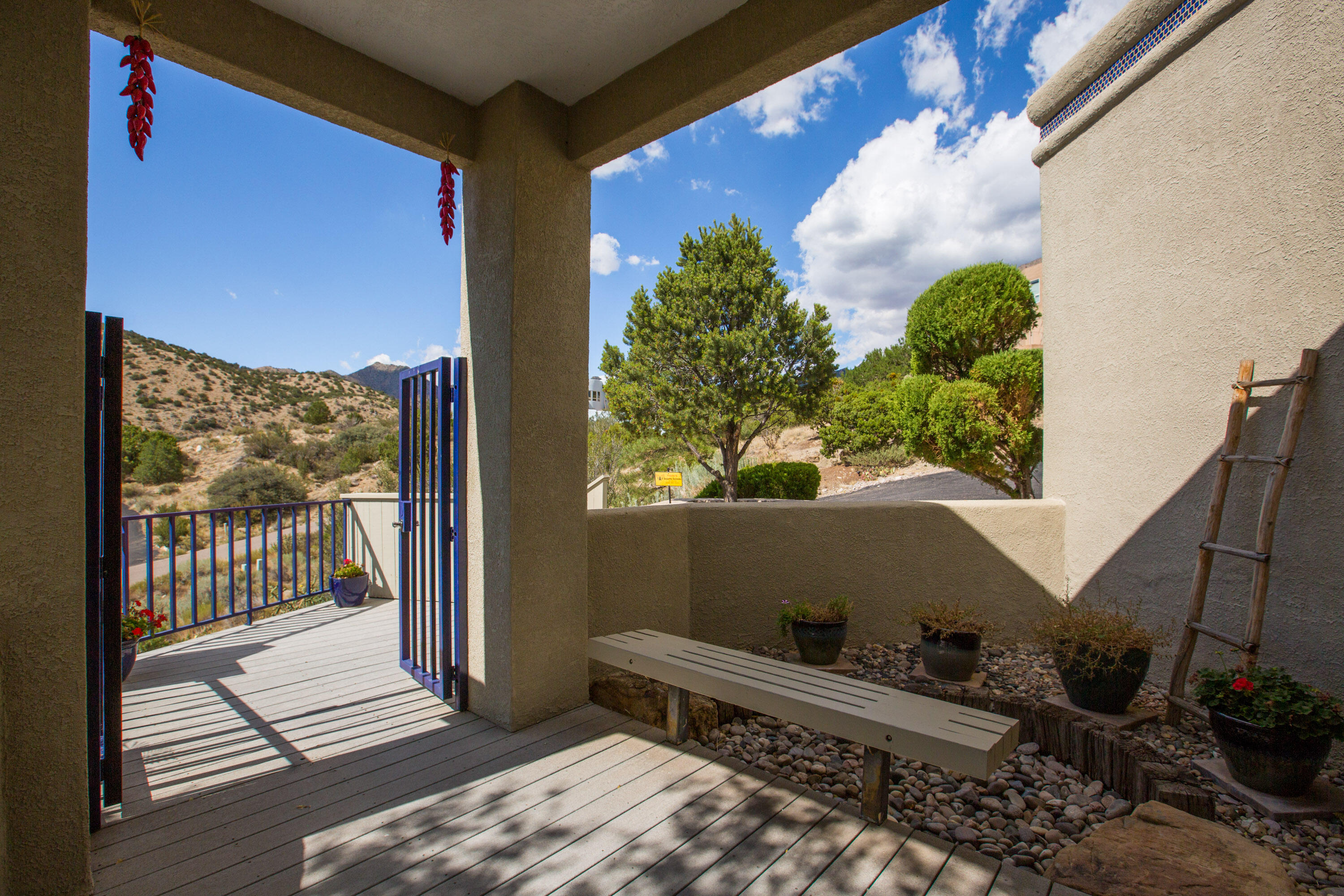 37 Tierra Monte Street NE