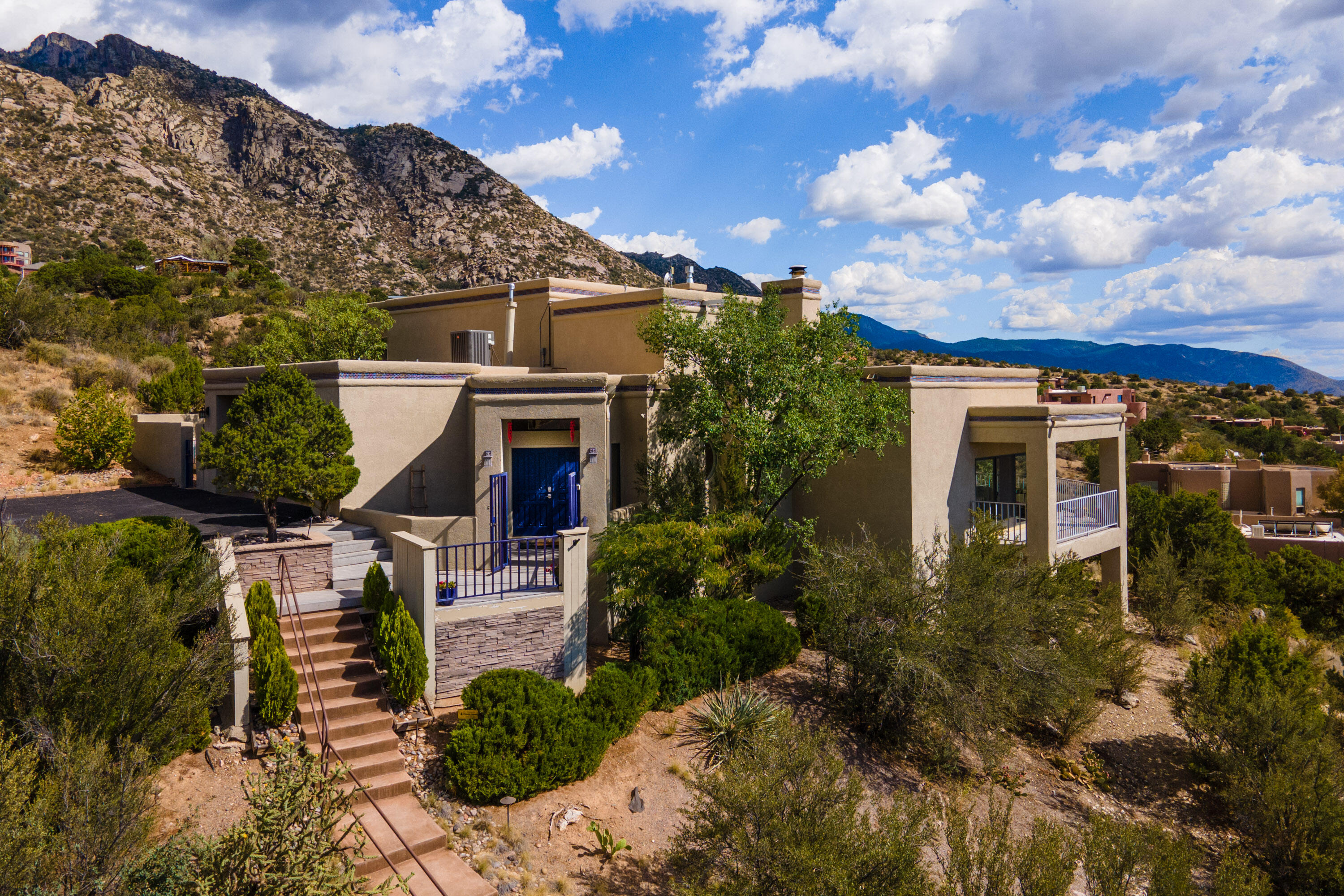 37 Tierra Monte Street NE