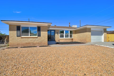 Homes For Sale - 2909 18th Street<br/> Albuquerque, NM 87104