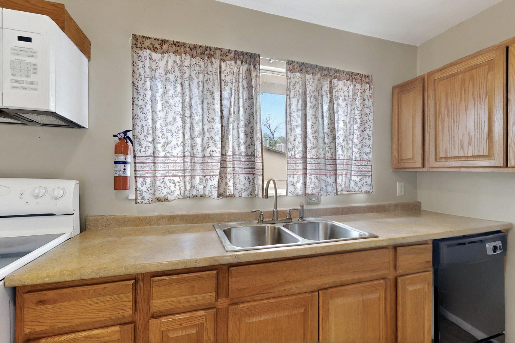 1523 Conchas Street, Albuquerque, New Mexico image 17