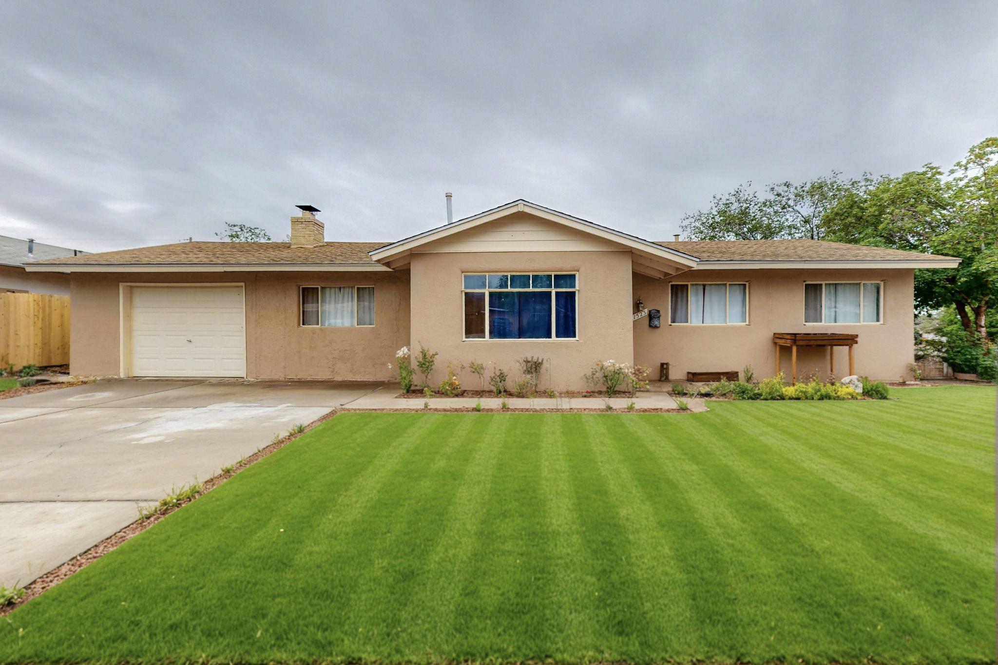 1523 Conchas Street, Albuquerque, New Mexico image 1