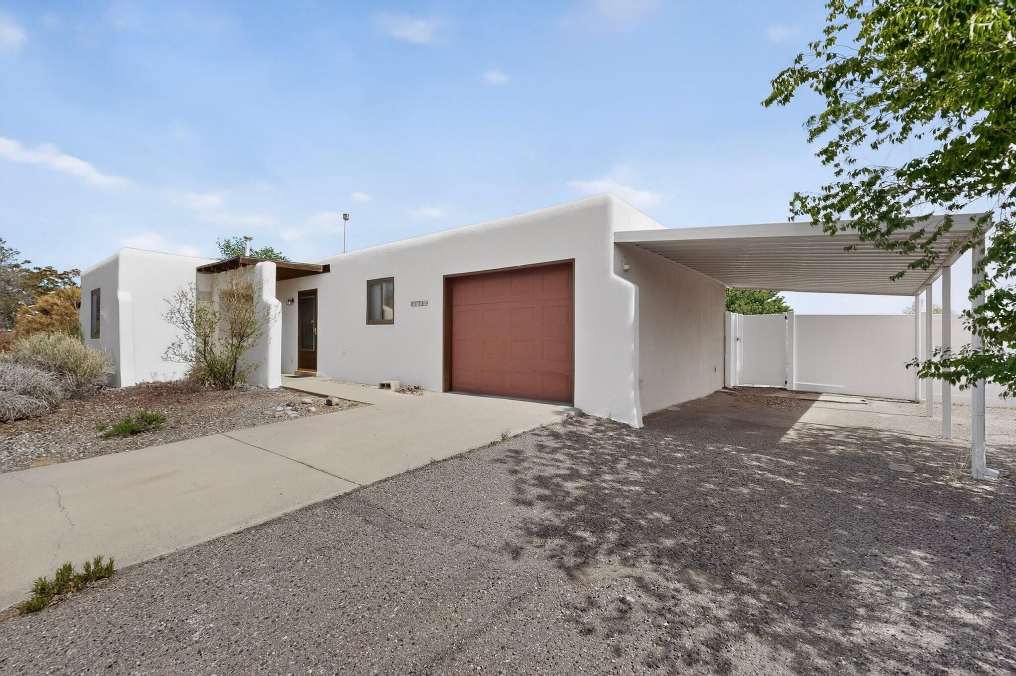 4709 El Hachero Court SE