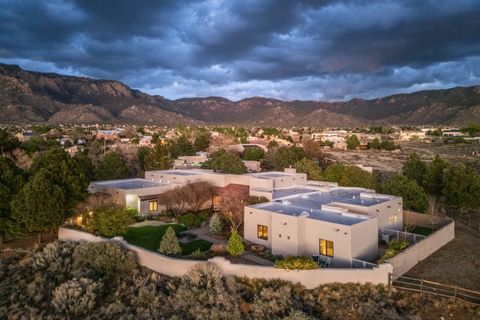 Photo of 11500 Del Rey Avenue NE, Albuquerque, NM 87122 (MLS # 1101079)