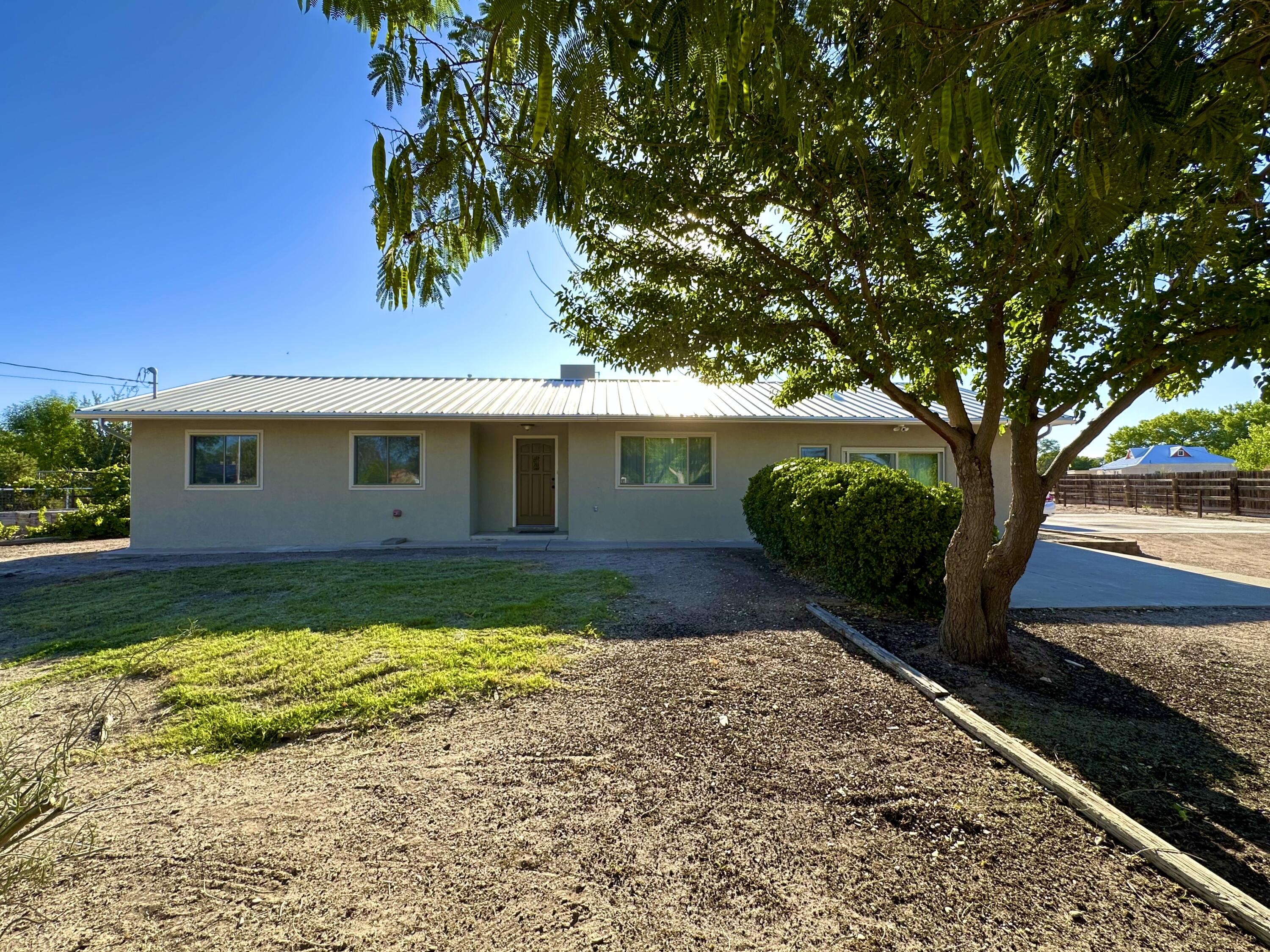 View Los Lunas, NM 87031 house