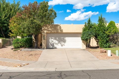 Photo of 8105 Countrywood Road NE, Albuquerque, NM 87109 (MLS # 1112429)