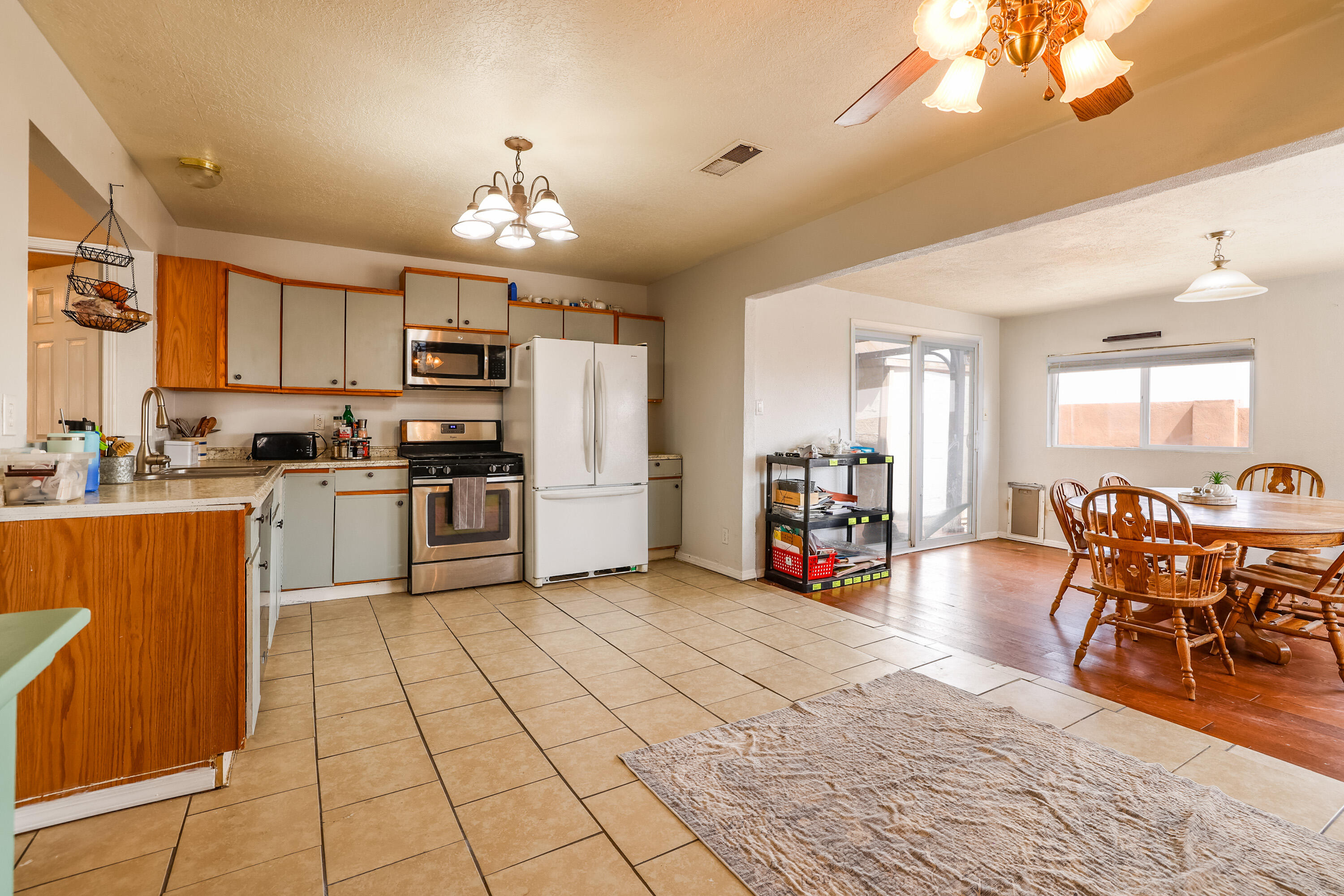 1928 Strawberry Drive, Rio Rancho, New Mexico image 6