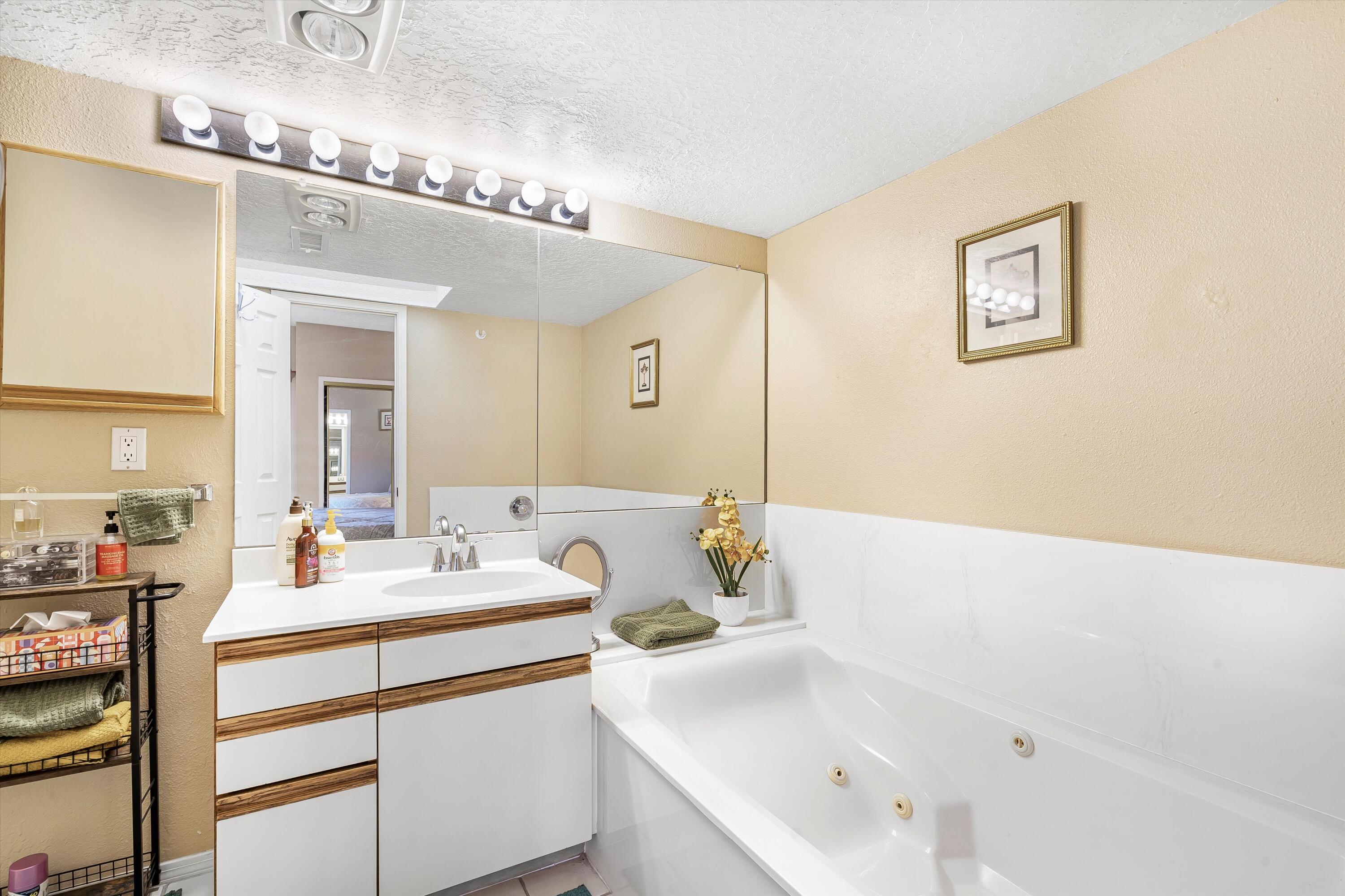 582 Eastlake Drive, Rio Rancho, New Mexico image 29