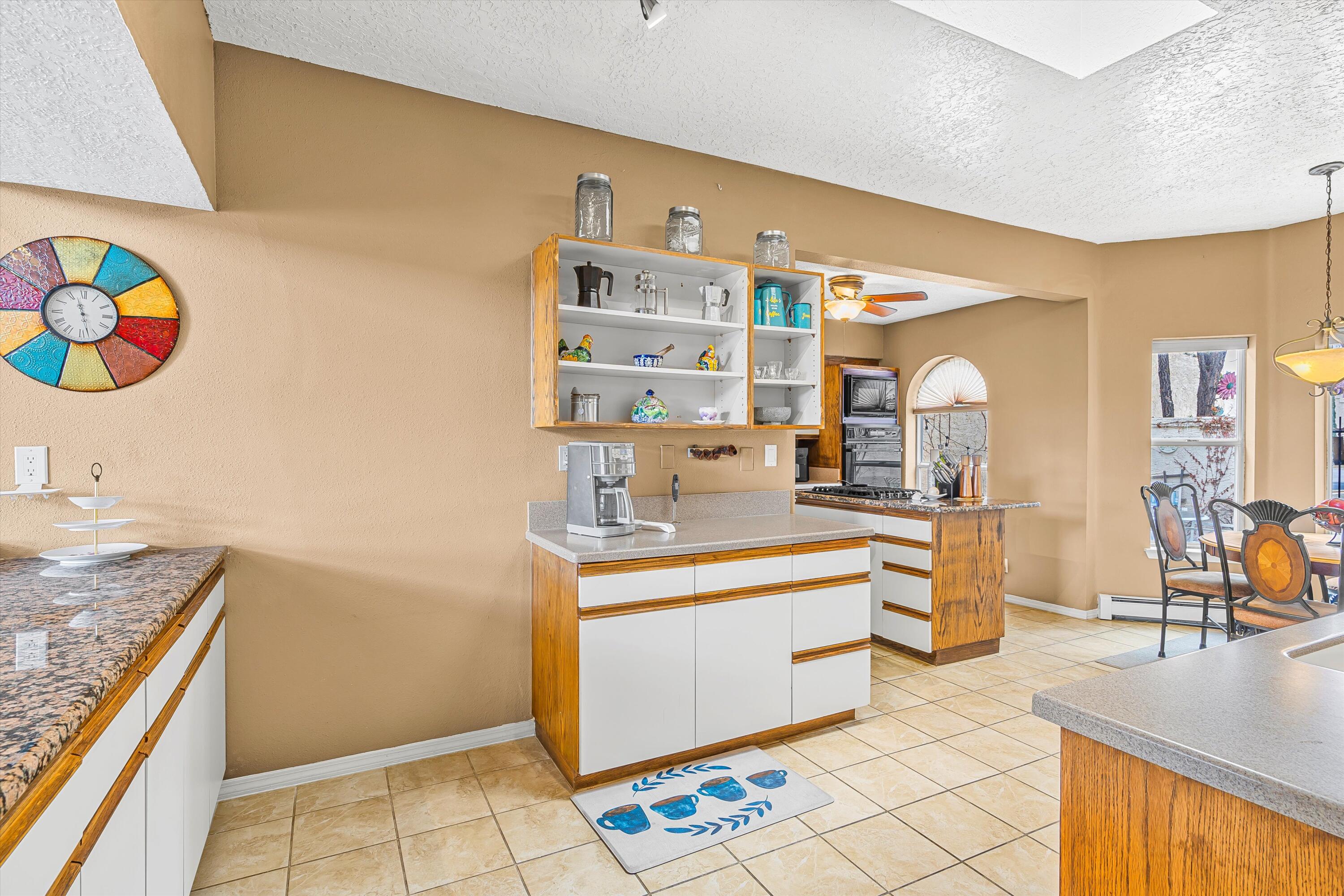 582 Eastlake Drive, Rio Rancho, New Mexico image 8
