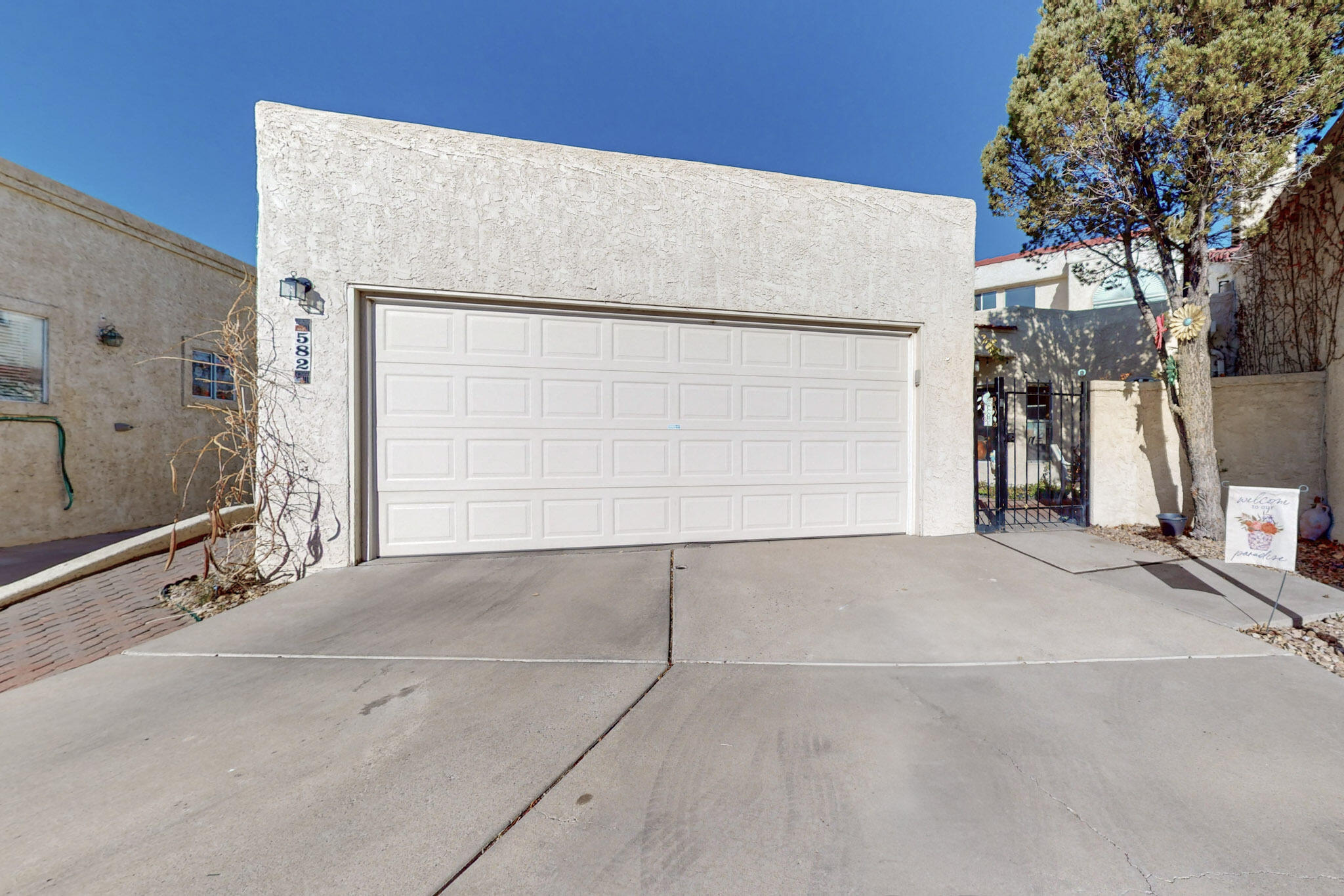 582 Eastlake Drive, Rio Rancho, New Mexico image 2