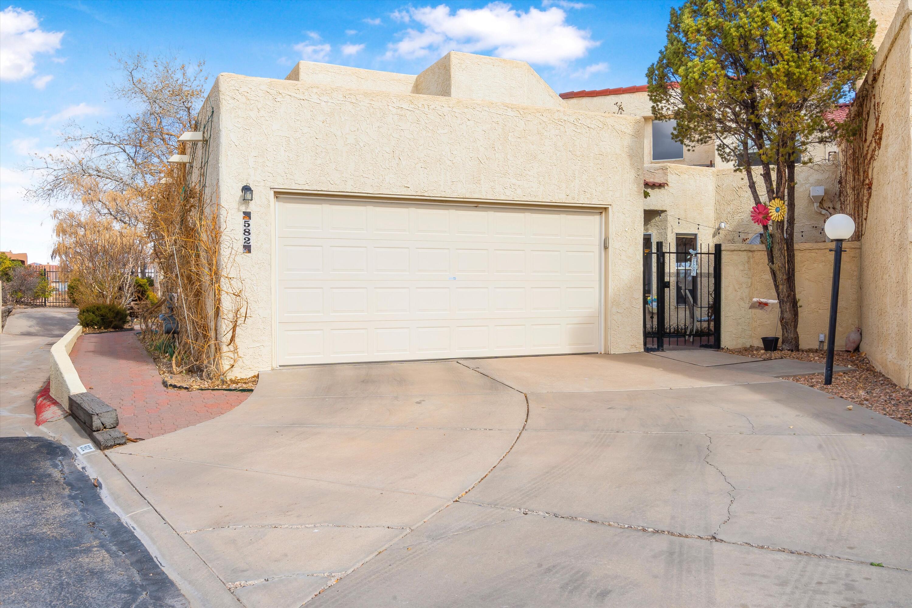 582 Eastlake Drive, Rio Rancho, New Mexico image 2
