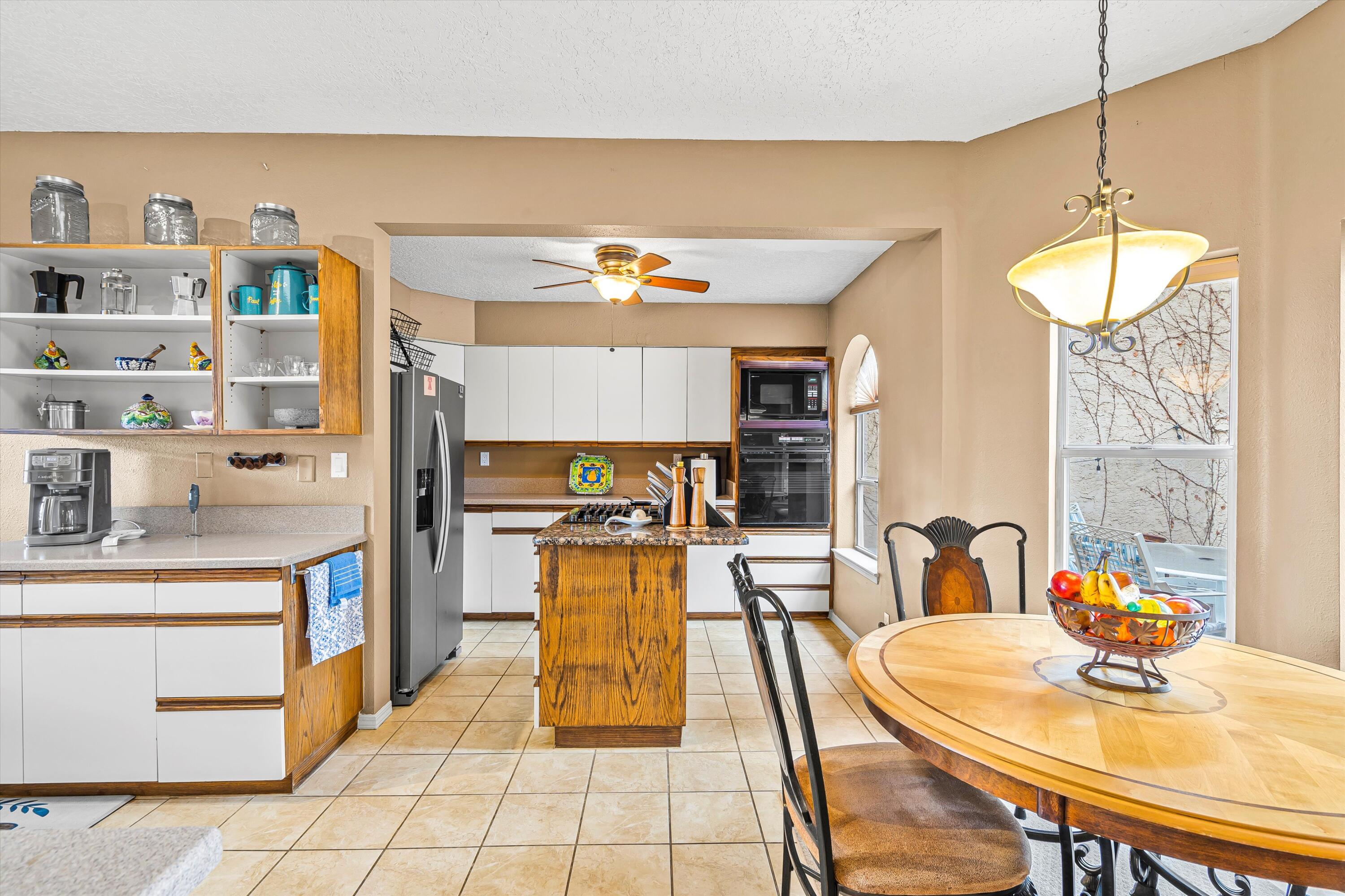 582 Eastlake Drive, Rio Rancho, New Mexico image 10