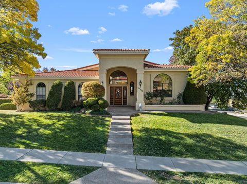 Photo of 14104 Mesita Cliff Road NE, Albuquerque, NM 87112 (MLS # 1093833)