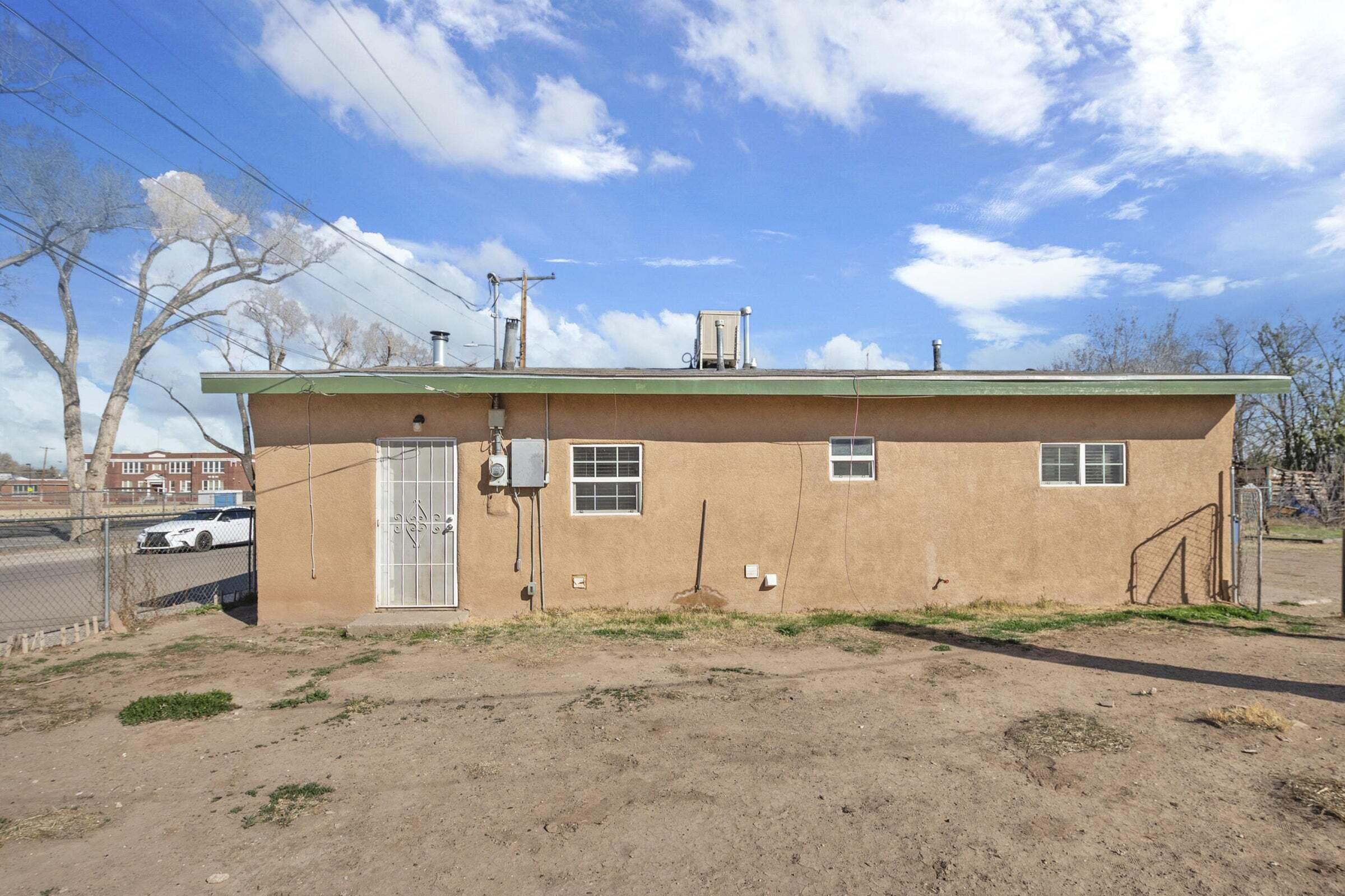 212 Santa Fe Street, Los Lunas, New Mexico image 5