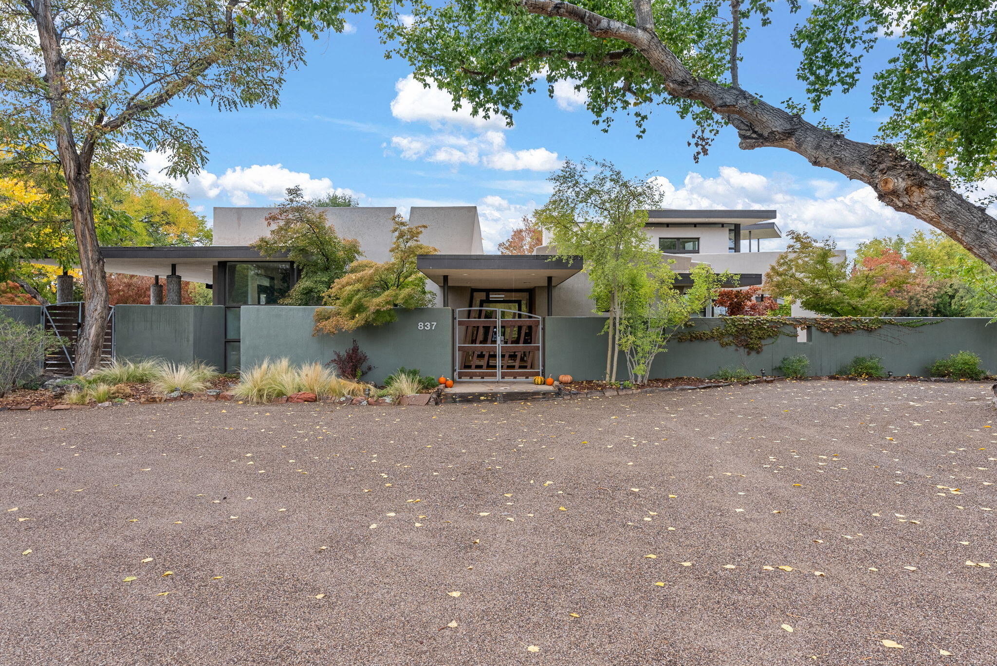 837 El Alhambra Circle, Los Ranchos, New Mexico image 4