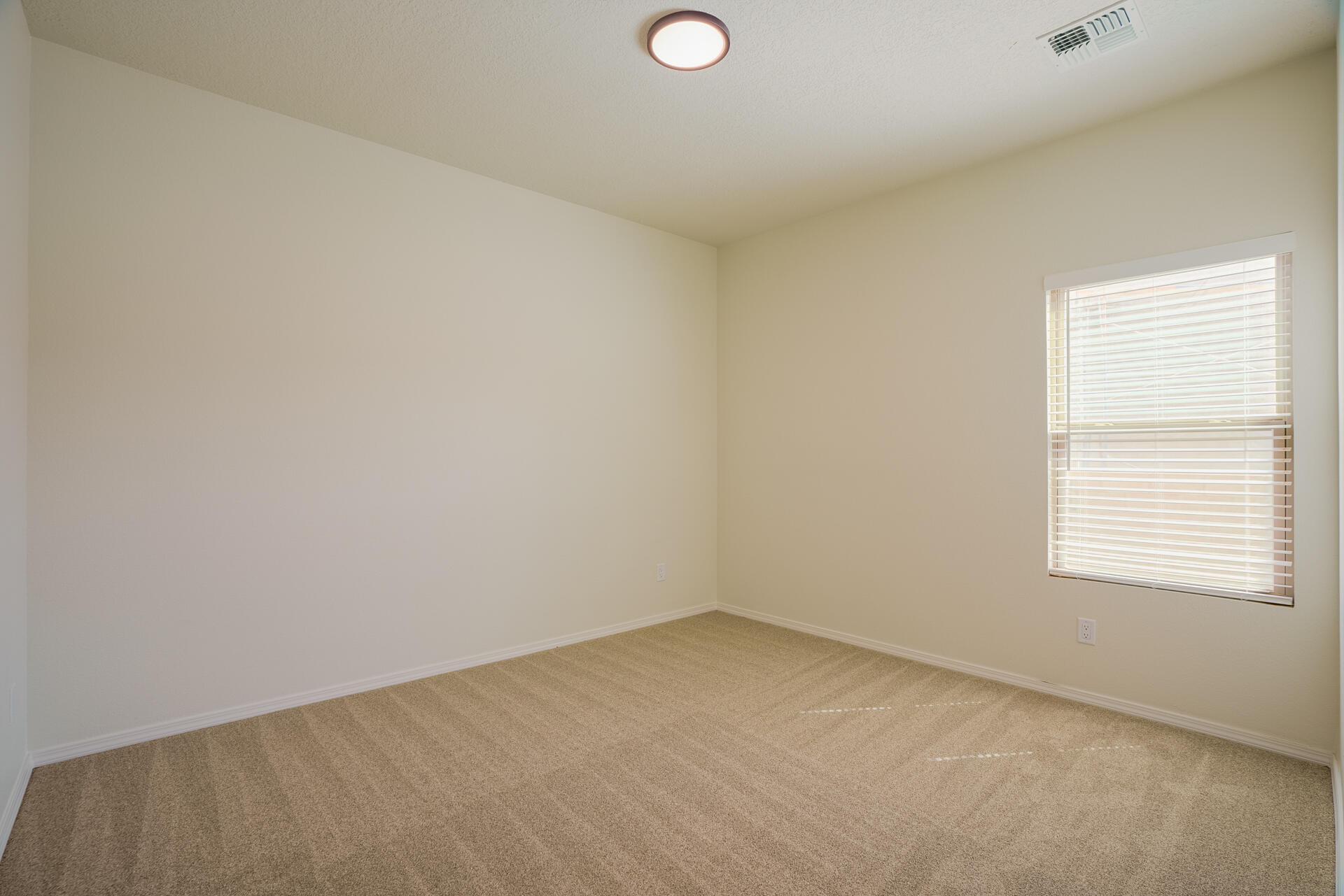 1721 Valle De Colores Road, Los Lunas, New Mexico image 18