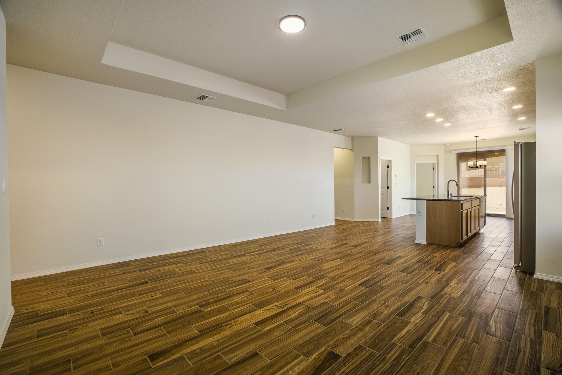 1721 Valle De Colores Road, Los Lunas, New Mexico image 2