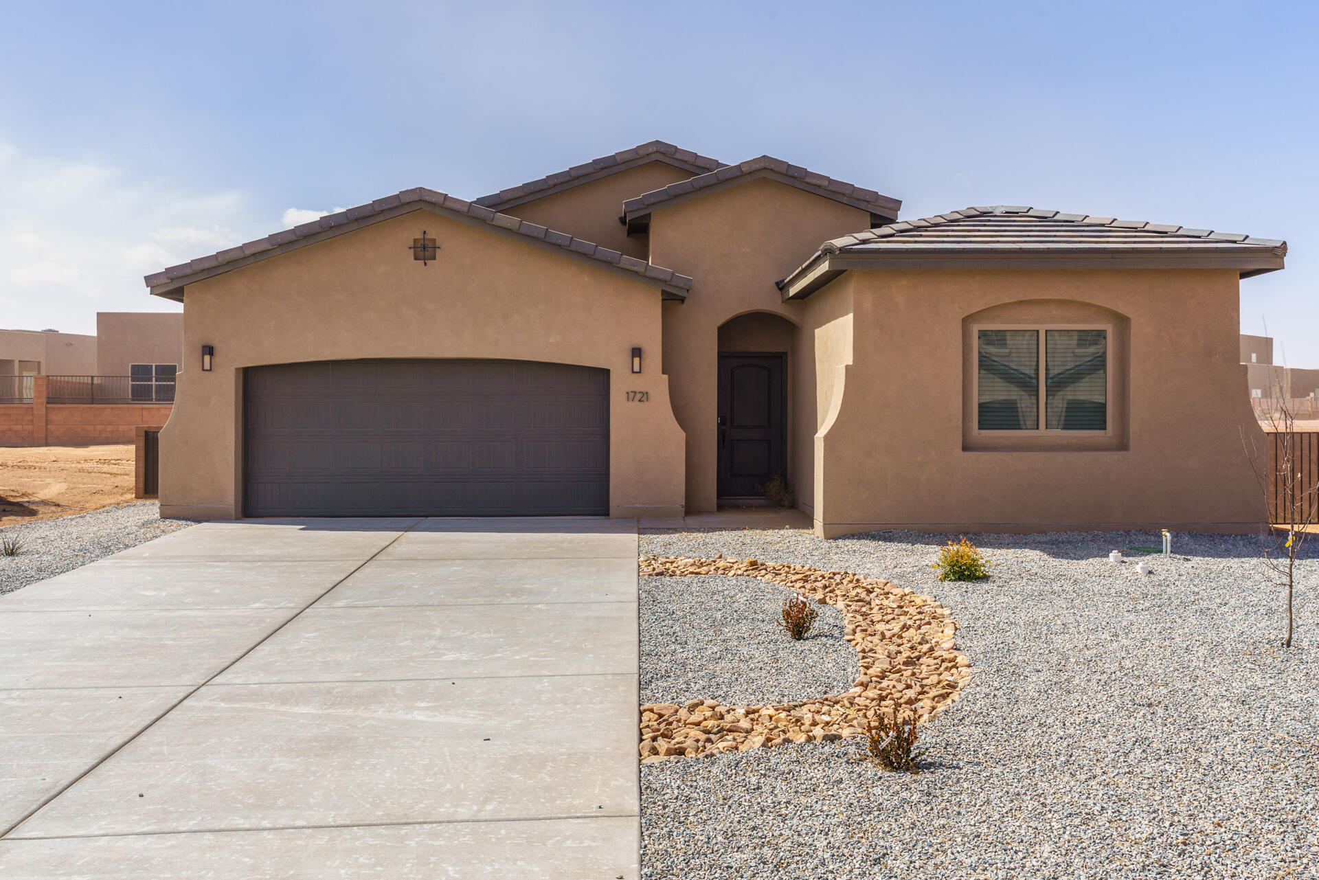 1721 Valle De Colores Road, Los Lunas, New Mexico image 1