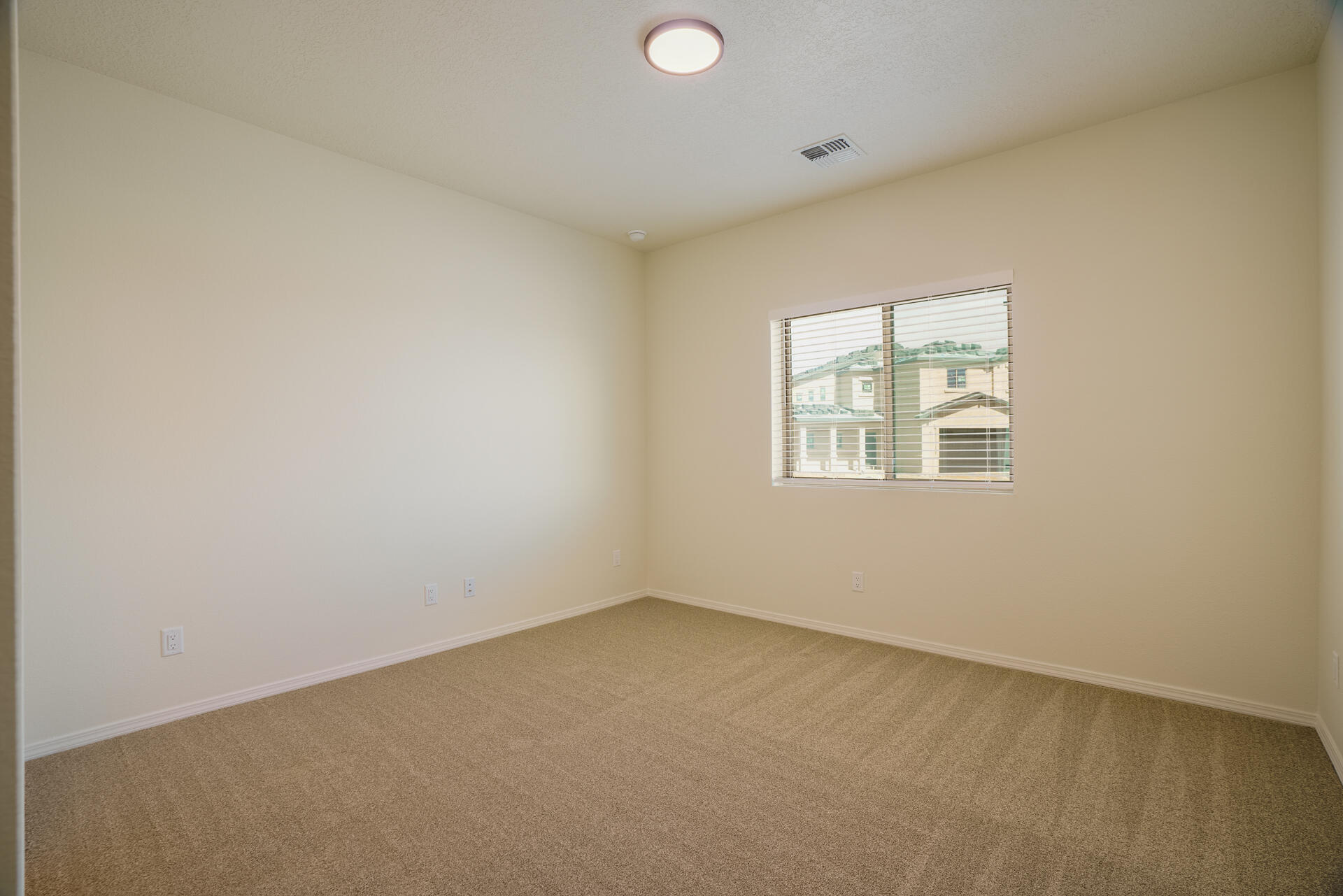 1721 Valle De Colores Road, Los Lunas, New Mexico image 12