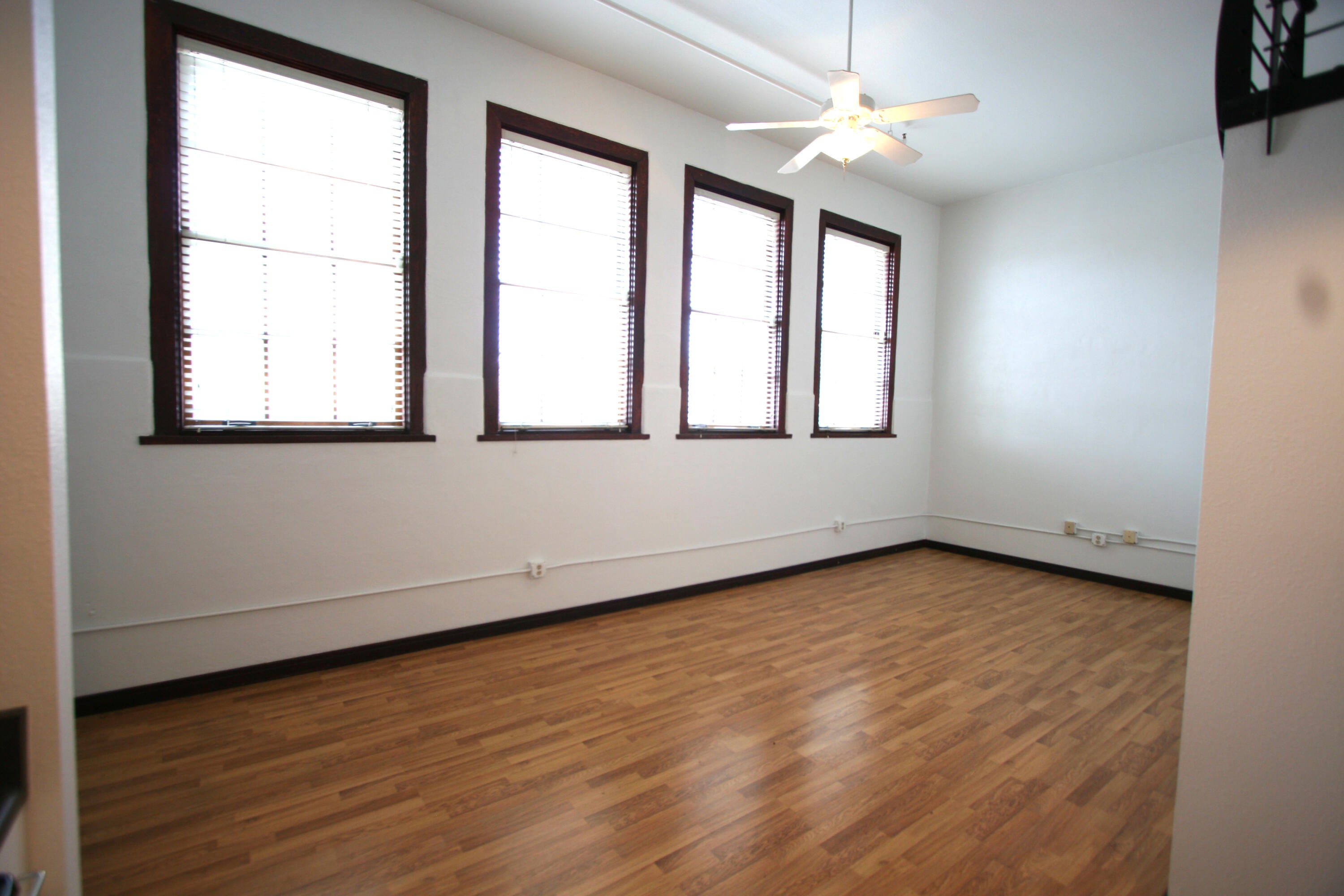 301 Central Avenue NE 117
