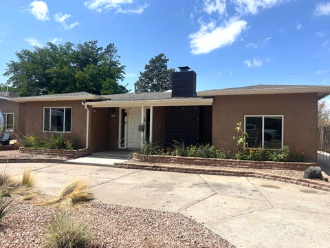 Homes For Rent - 629 Monroe Street<br/> Albuquerque, NM 87123